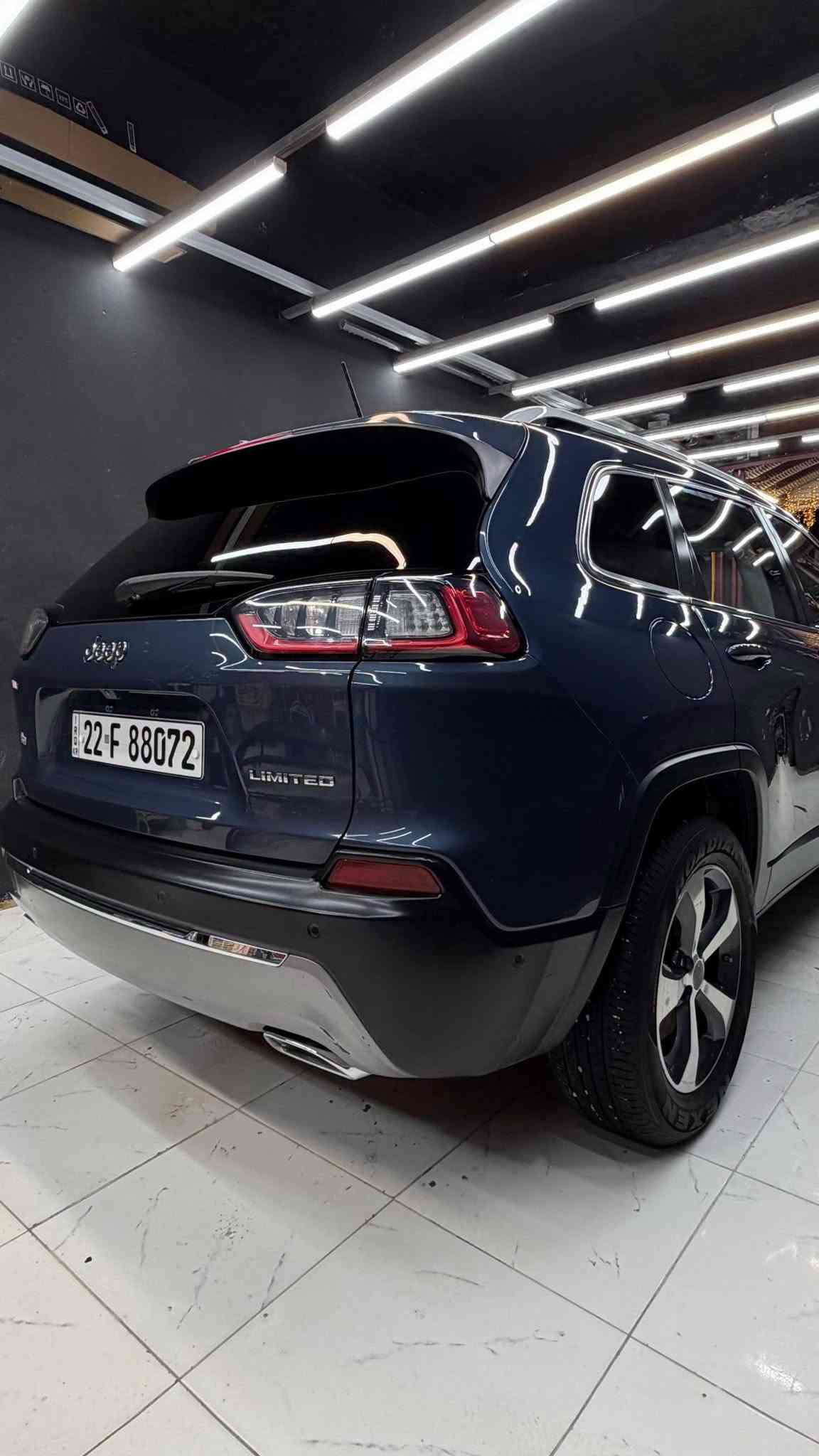 2021 JEEP CHEROKEE 
6V
عداد المسافه 42,000 mi
#بدون_ايرباك 💥
للأخير مواصفات داخل ابيض
142 ورقه وبيه مجال بسيط
*********** استاذ محمد
مكان السياره ميسان العمارة

نص مكتوب في الصور:
- 1C4PJLDX8MD214690
