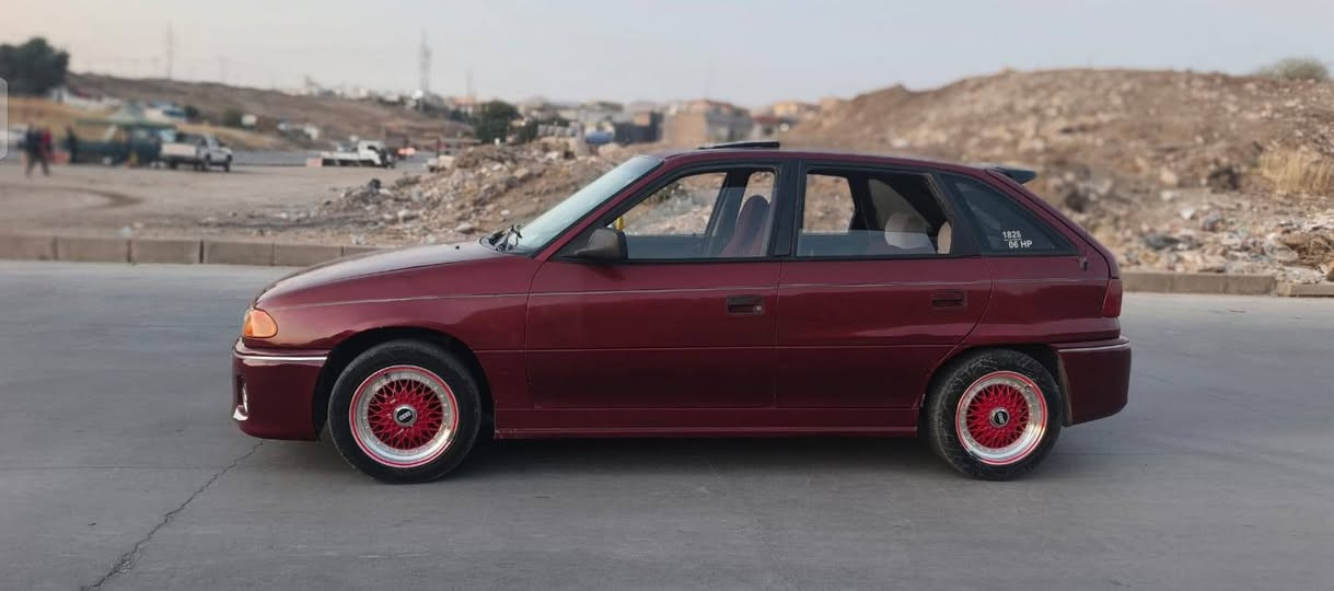 سڵاوی خواتان لیبیێت ئۆپڵ ئەسترا1992 بۆ فرۆشتن 
سەیارەیکیجوانو بیێکیشە ماڵی دۆستە 
ڕەنگی مارۆنی 
بەشەرتی ئاڕمو ئەوەلیاتو موسو بڕاوە ئاڕمی پلاستیکی سلیێمانیە 
مەکینە 16 قایش پان 
گیڕو مەکینەو کارەبای بەشەرت 
قوفڵ مەرکەزی کارەبای کامل مەزی 
کامل جونکاری 
فول سپۆڕتە 
ناونیشان سولیێمانی 
لەهەمووی خۆشتر سەعرەکەی 26 گەڵاو مەجال
ژمارەی خاوەنی ***********

