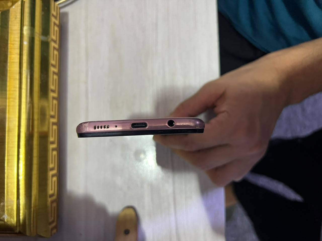 للبيع مكاني بغداد الشعب A51 ***********

نص مكتوب في الصور:
- الضبط
- Smart Switch • إدارة الحسابات
- Google
- خدمات Google
- الميزات المتقدمة
- المختبرات • المفتاح الجانبي
- الحالة الرقمية وعناصر التحكم الأبوية
- وقت استخدام الشاشة • مؤقتات التطبيق
- البطارية والعناية بالجهاز
- مكان التخزين • الذاكرة • حماية الجهاز
- التطبيقات
- التطبيقات الافتراضية • ضبط التطبيق
- الإدارة العامة
- اللغة ولوحة المفاتيح • التاريخ والوقت
- إمكانية الوصول
- صوت احادي • قائمة المساعد • TalkBack
- تحديث البرنامج
- تنزيل وتثبيت
- النصائح ودليل المستخدم
- دليل الاستخدام، معلومات، حدوث مشاكل وحلها