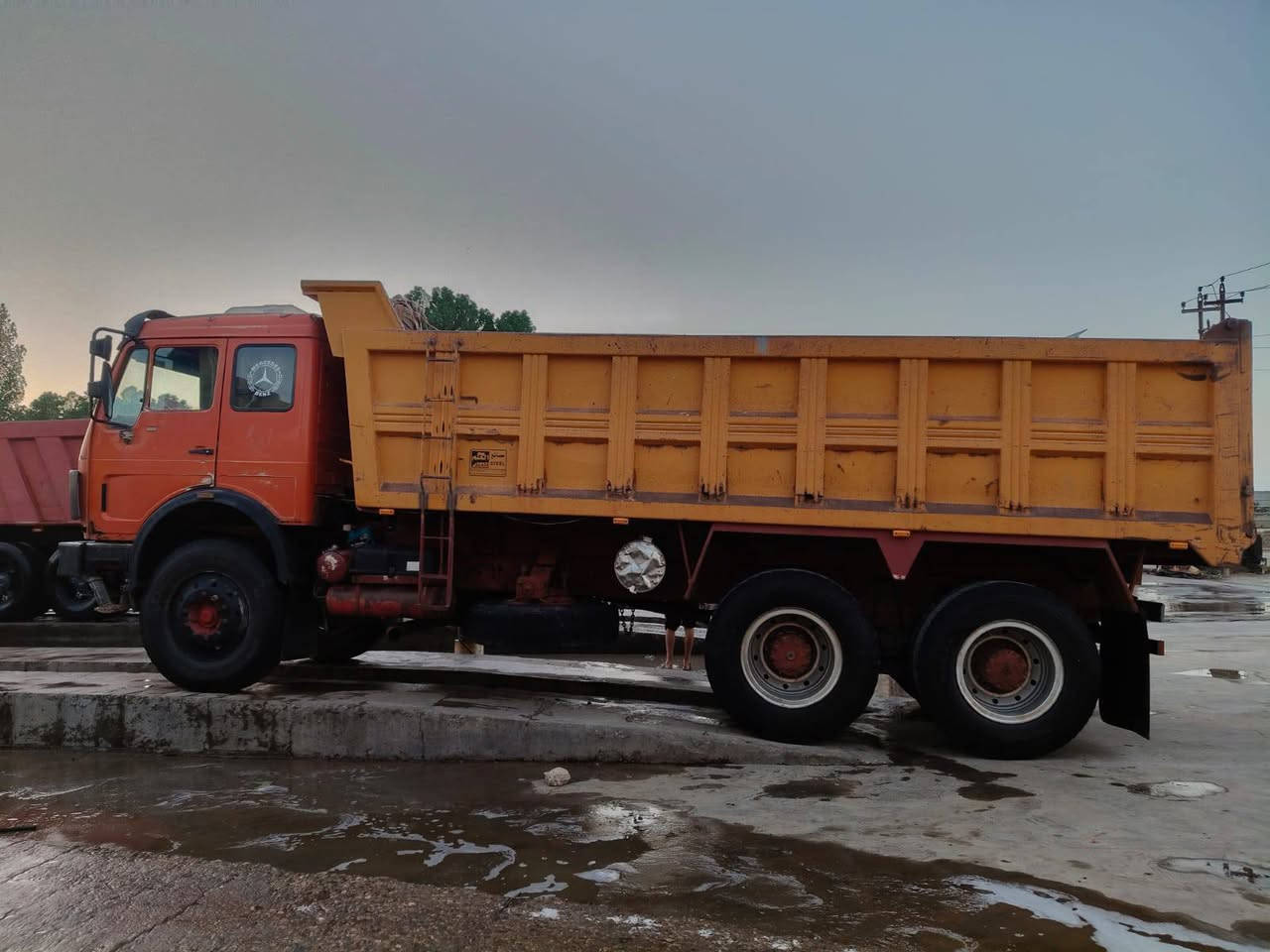 سلام عليكم البي 82 مكينه 130 جديده كير130 مجموعة نص جيف شاصي مكفول حته من صبغ تخم تاير رقم نكليزي بسمي مداور ثاني يوم مكان الديوانية الحمزه الشرقي تواصل رقم الهاتف ‏‪‏‪***********‬‏

