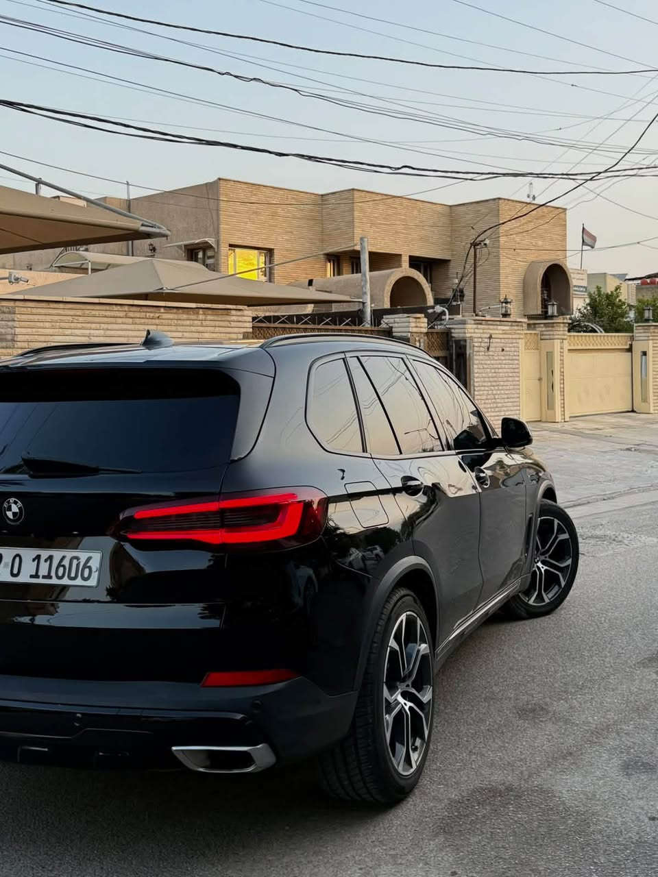 X5 40i • ٢٠٢٣ • ٣١٠٠٠ كم
