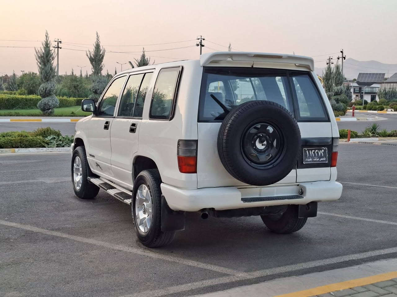🚘 بە ناوی خوای گەورە و میهرەبان ❤
ئای سوزو
گێڕومەکینەبیلاد 
🔹 مۆدێل: 1997 
🔹 ئاڕم بلاستیک هەولێر
🔹  ئاڕم ئەوەلیات بەشەرت
♦سەیارەکەبێ بۆیاخە
🔹بڕاوە و موس بەشەرت
✅ مەکینە، گێڕ  هەمووی بەشەرت
✅ تەبرید سارد 🥶 و گەرم 🔥 بەشەرت
✅ هەموو کارەبای تەواو کار دەکات
چوارجام کرابە
✅ موشتەری نیت سەرم مەیەشێنە 
✅ تایەکانی %50 باشن
✅ ناو و دەرەوەی سەیارەکە زۆر پاک و جوانە

💯 سەیارەکە ماڵی دۆستە و بەس فرۆشتنە.
♦تامی باتڕۆڵێکی نەیا گلەی بکە بەس ماشااللەی ئەوێت

💵 نرخ: 33گەڵا، کەمێک معامەلەی برایانە.

📍 شوێن: سلێمانی

📞 ژمارەی پەیوەندی: ***********
 ***********
تەنهاپەیوەندی
⚠️ تکایە تەنها موشتەری  پەیوەندی بکات.
ئەدمینی❤ السليمانية, العراق
