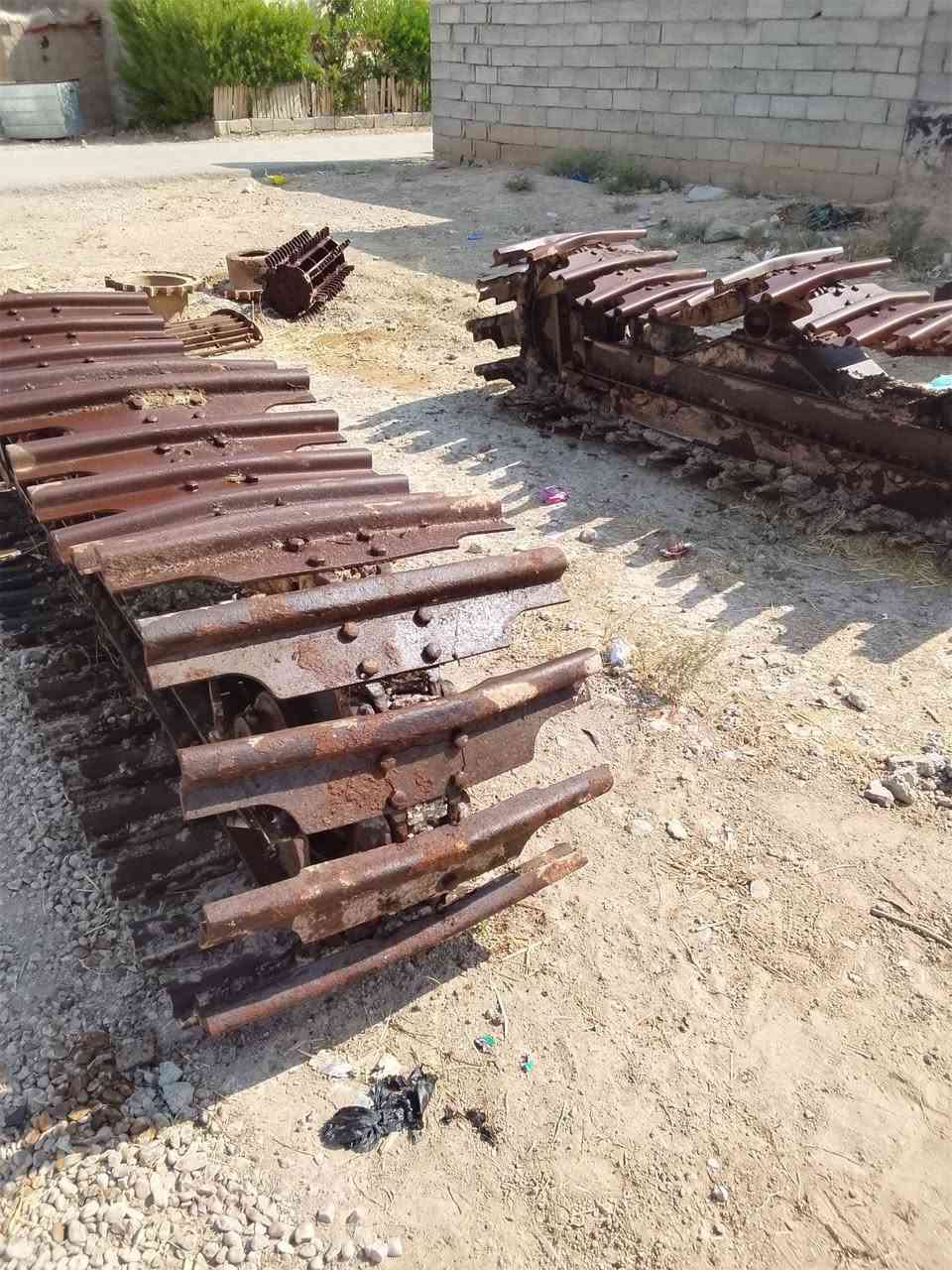 سرفه للبيع مال كلاس كامله بدون نقص تايرات درع 89عمل مكانه ديالى ***********
