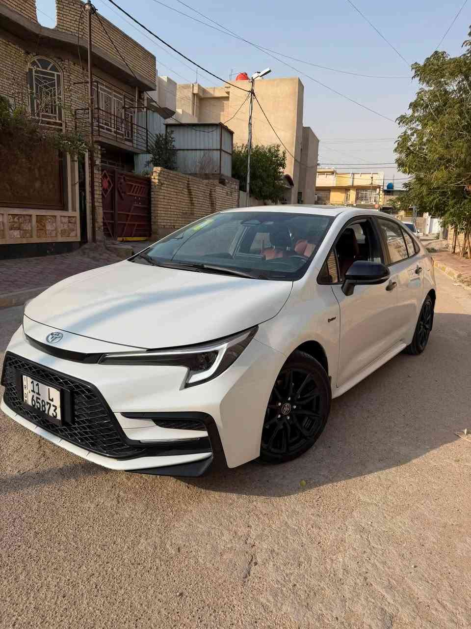 السلام عليكم كورلا هايبرد 2025 الشكل الامريكي الفئه (S) فول مواصفات تحكم ستيرن شاشه كامره داخل احمر  تبريد قطعتين السياره ماشيه 55 الف كم السياره كفاله عامه ماعدا الدعاميه الخلفيه صار بيها شك وصلحتها السياره بأسمي تحويل مباشر السعر (153) وبيها مجال للاستفسار اتصل ع الرقم ***********
