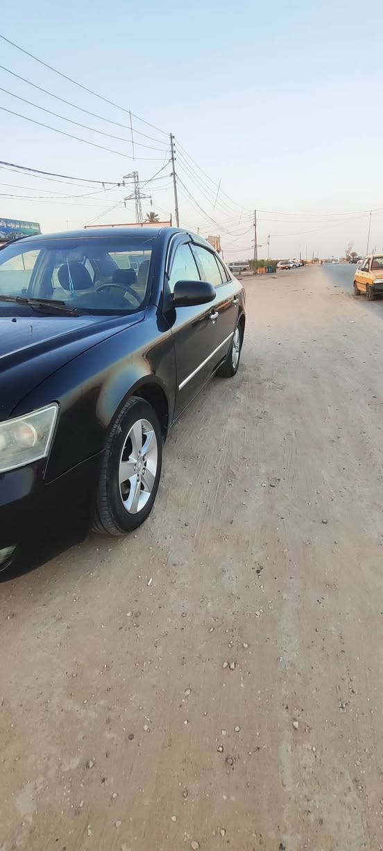 سوناتا موديل 7 لون اسود مصبوغه عام ضربتها جاملغ خلفي بدون دواخل المكينه بيها خيط بخار رقم بابل مكاني ديوانيه قضاء الشاميه 

*********** كوفة, النجف
