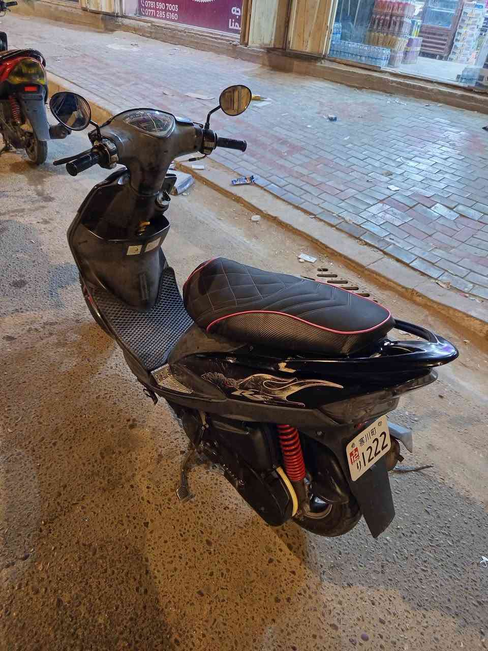 السلام عليكم دراجه للبيع 49 ما مفتوحه دراجه بلاديه ما نقص اي شيء كهربائيات كلها شغاله الخ وين المكينه دراجه بلاديه السعر 850 وبها مجال مكاني كربلاء الحر***********🔥
