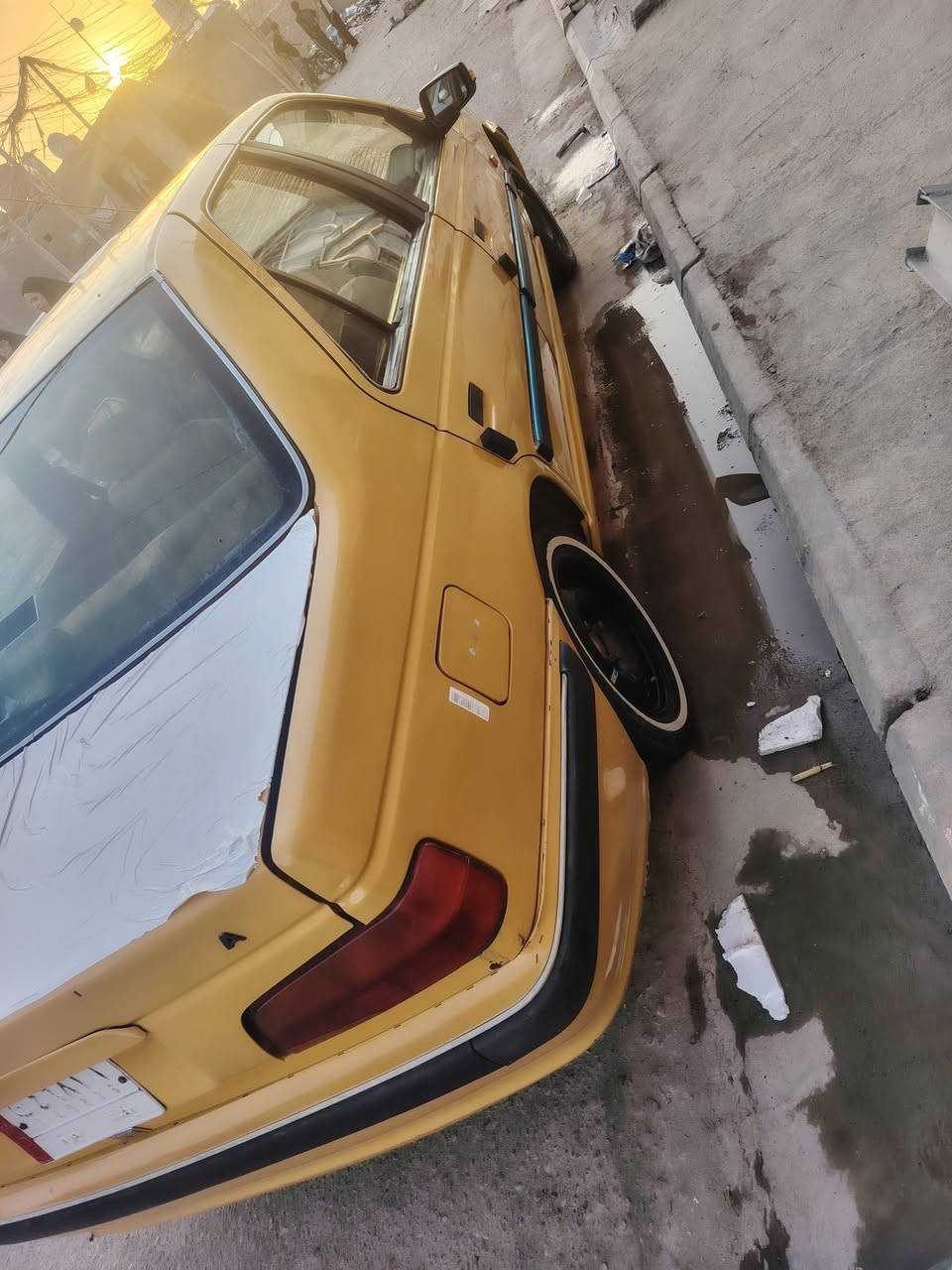 السلام عليكم  بيجو بارص رقم بغداد 2016

(السياره كير كايم كير كايم يعني اتحملها تحميل)

مكينه حداديه كهربائيات تايرات 
لاضربه ولا تبديل
ولا صبغ ماعده تعمير 
اطراف دوسات 
السياره متعوب عليها 
داخل نضيف حيل 
دوشمه دغليف تنته 
امصفره هيئه او غرامات ولا دينار 
السعر 35او بيه مجال للطيبين 
جوه ال30ماصير ماعندك تجي تاخذها وتروح حلالك 
العنوان ناصريه مدينة الصدر انه مكلف بالنشر اتصل على صاحب الرغم عنده نت واتساب ***********
