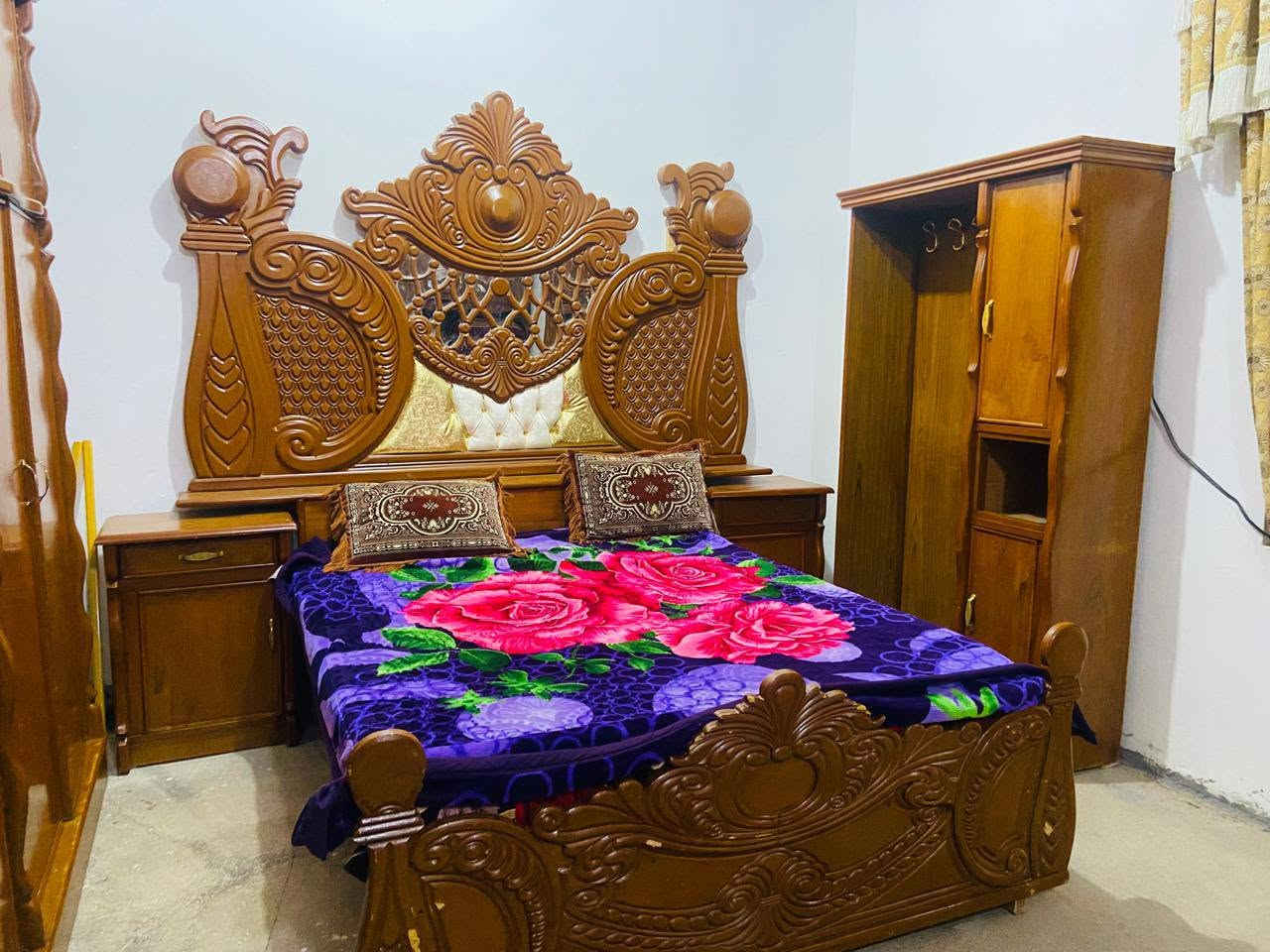 غرفه توج 5 قطع حطاطه  خشب عراقي الصاج داخل و خارج 5 ملم
استخدام قليل
 بسعر مناسب 
950الف وبيها مجال 
الرمانه البوعبيد الحويجه 
نقل وشد مجاني ‪***********
