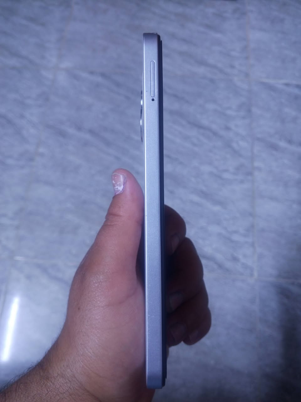 تليفون للبيع سبارك 1 تليفون نظافه 100% اغراضه كامله شاحنه وكرتونه ذاكره 128 الرام 4 + 2
 المكان حي الانتصار شارع 60 السعر 130 وبمجال قليل
***********
