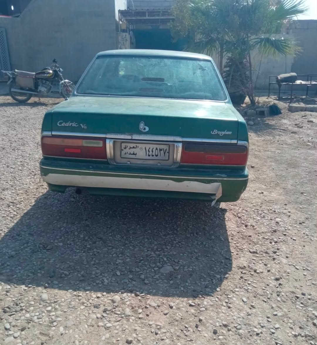 سه ره تا به ناوي خوا سترك مؤديل٢٠٠٢ماشه لاي ليبي زؤر جوانو ريكه تندو تؤله ماله كه هيچ كيشه ي نيه و ئارمي پلاستيكي سليمانيه به شه رتي. ساغي ته بريد له سه ر سوچه و كه م بانزين ئه خوات؟سعري 27و مه جالي برايانه؟
***********
شوين كفري
