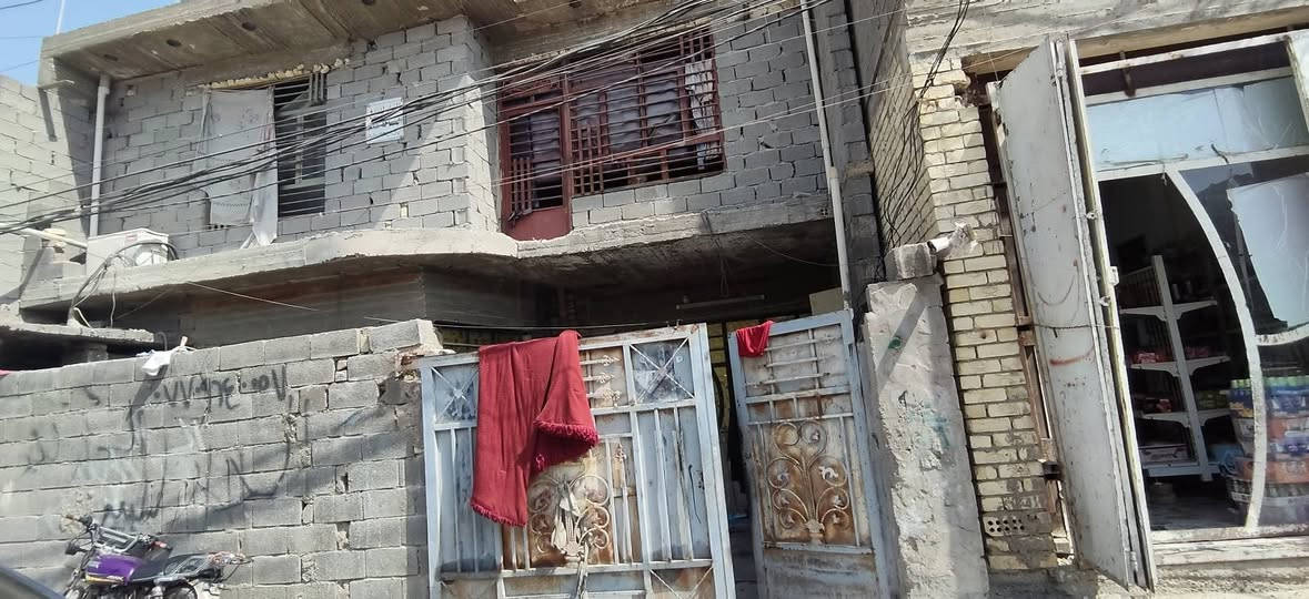 بيت لبيع مساحه 150متر ***********
قريه فرحان الواجهه10/إنزال/15/
البيت طابقين
