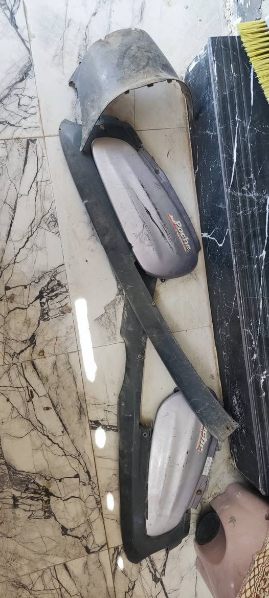 سلام عليكم
دراجه منغولي كامله ما بيها شي شغاله 
مجفته قبل شهرين روله وبستم 
ما ناقصها شي شغاله فول كفراتها وياها
سعرها ٢٥٠ وبيها مجال بسيط جدا 
مكانها طوريج حي الرياض شارع المستشفى يم ابو عبد الله الكهربائي
رقمي ***********
