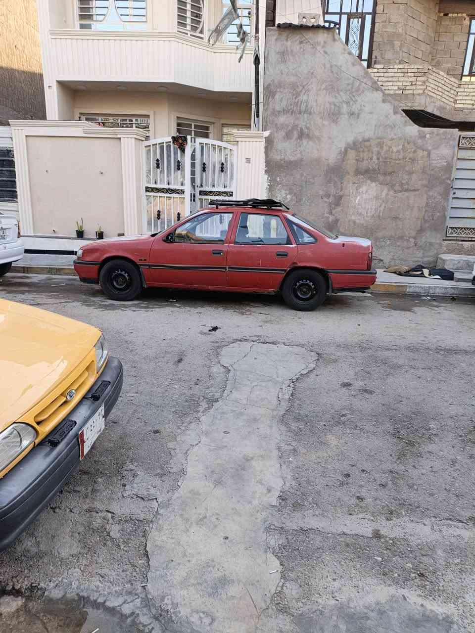 للبيع أوبل فكترا حجم 16 موديل 92 رقم بغداد التحويل ثاني يوم السيارة باسمي مكفولة من الصبغ والضربة سيارة على البلاد مكاني بغداد الزعفرانية السعر 30$ وبيها مجال للتواصل على الرقم ***********
