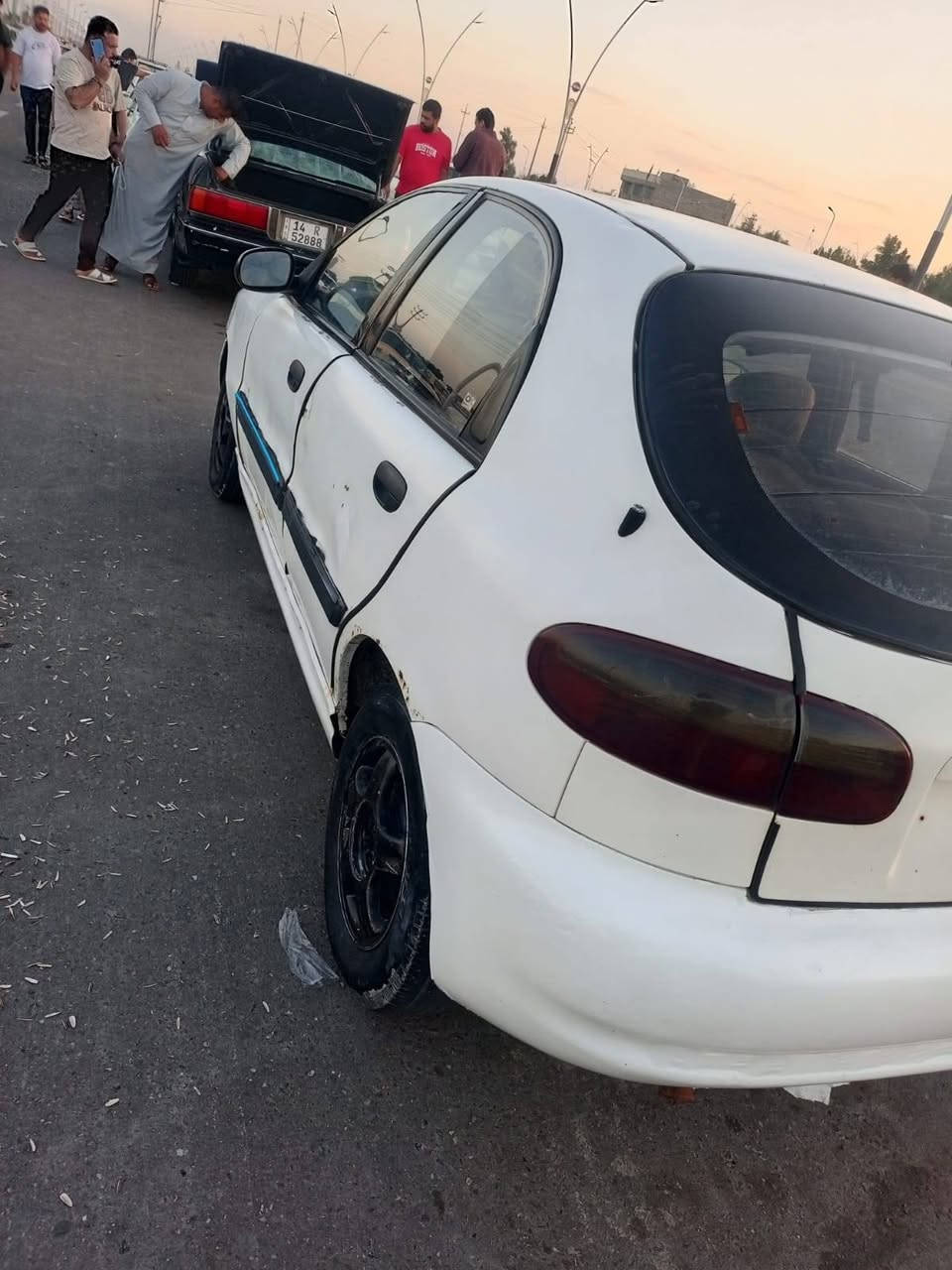 دايو سنويه  ل٣٠  مكينه بيها دخنه قليله كلش   دواخلها كلش نضيفه
سعر ٢٨ وبيها مجال حق الجيه ***********  واتساب
