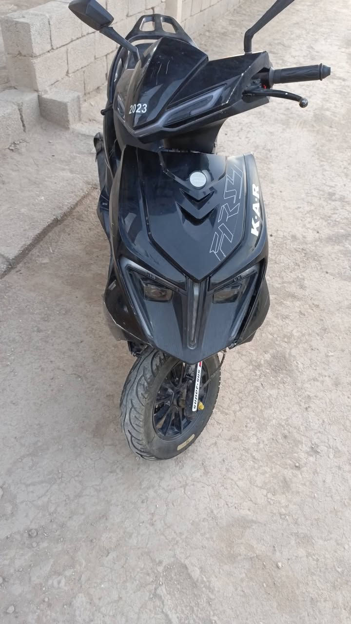 سلام عليكم
دراجه سكنس صيني موديل 2023اول تجفيته. كهربائيات كلها شغاله الدراجه نكرة سلف بدون هندر  باتري جديد كفرات نضيفه مثل الصوره واحلا لايتات لد عالي وناصي وسكن كله شغال ولادخان ولا خربطه بيه بس الكابريتر عاطل صار يوم من وكف سعره 350وبيه مجال للشراي يدلل مكاني الناصريه الشطره متوفر خاص واتساب ***********
