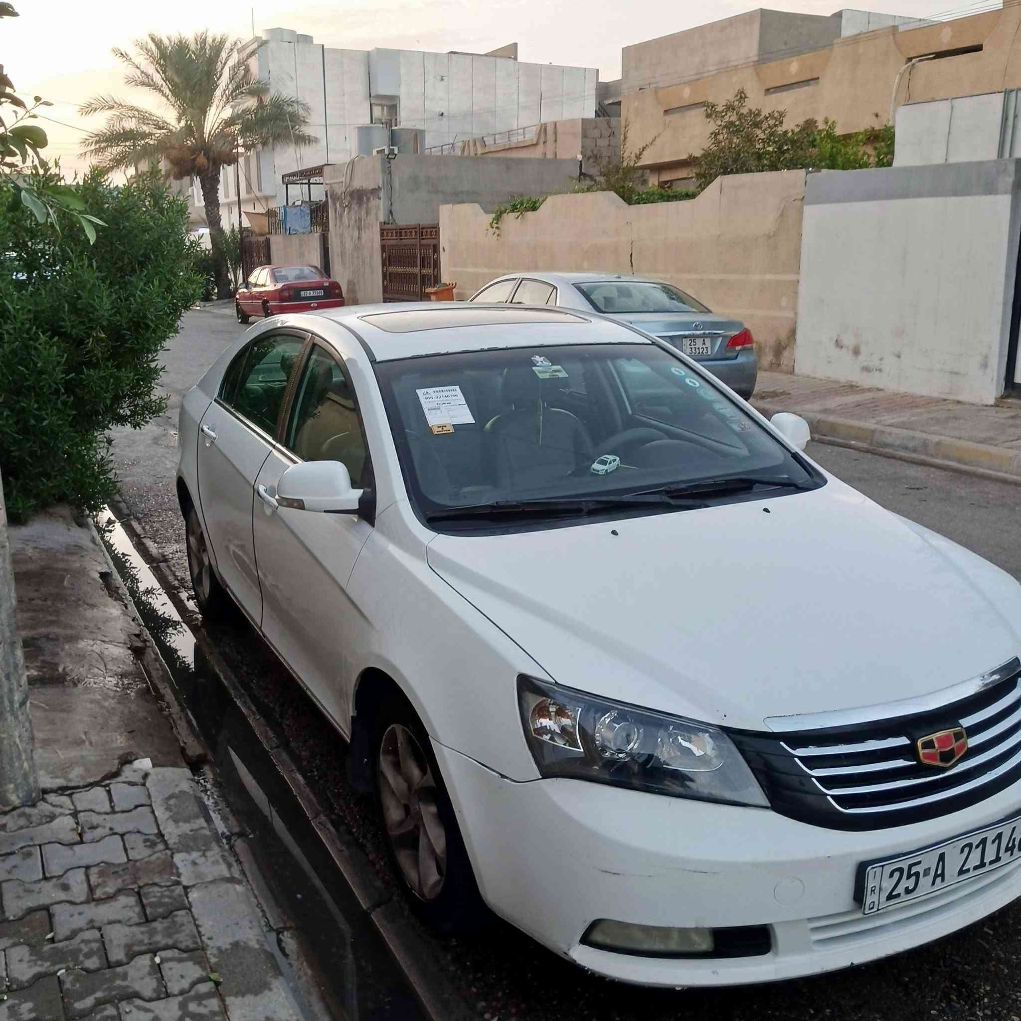 للبيع
EMGRAND    C7       2013
🔸محرك 1800 كورولا نحله بلادي
🔸كير اوتوماتيك كورولا بلادي
🔸بدون اي قطره صبغ ومعجون بيها فقط مكانين حگ شبر بارد 
🔸سقف سلايت
🔸اشاير بالمري
🔸باتري جديد 
🔸تخم تايرات جديد 
🔸ارضيه جلد 
🔸كشنات جلد
🔸تبريد 
سياره ما ناقصها شي بوجهك للشارع 
سنويه لغاية 2029
بطاقة بانزين بيها
رقم كركوك دولي
السعر 63 وبيها مجال 

مكاني كركوك حي العسكري 
***********
رجاء مو شراي لا تعبني والسوك كلشي بي
