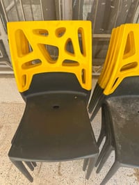 كراسي • نظيفة جدا • ٨ قطع