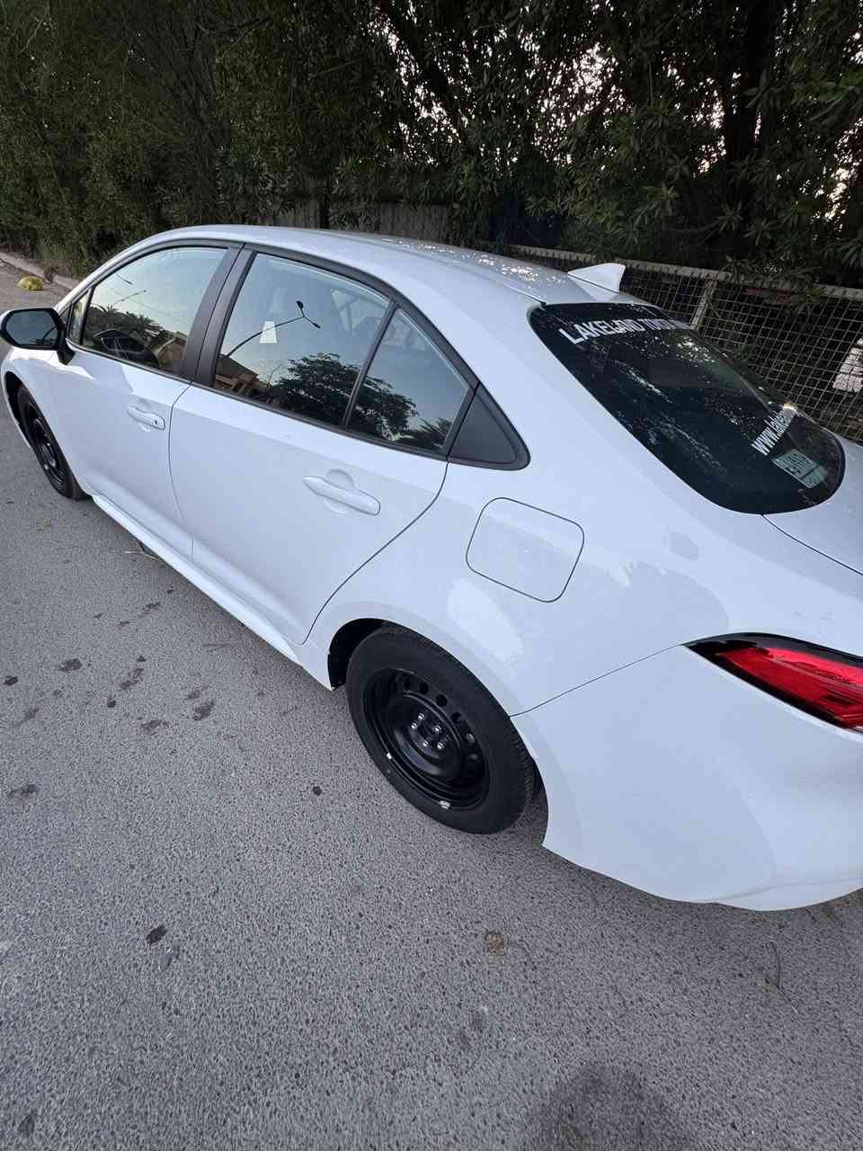 كورله 24.Le
ماشيه 16 الف 
بدون ايرباك 
تبديل قبق جنطه وبارد بل بنيد ولجاميغ 
رقم بغداد 
السعر 150 
او مراوس 
وباقي المواصفات 
***********
