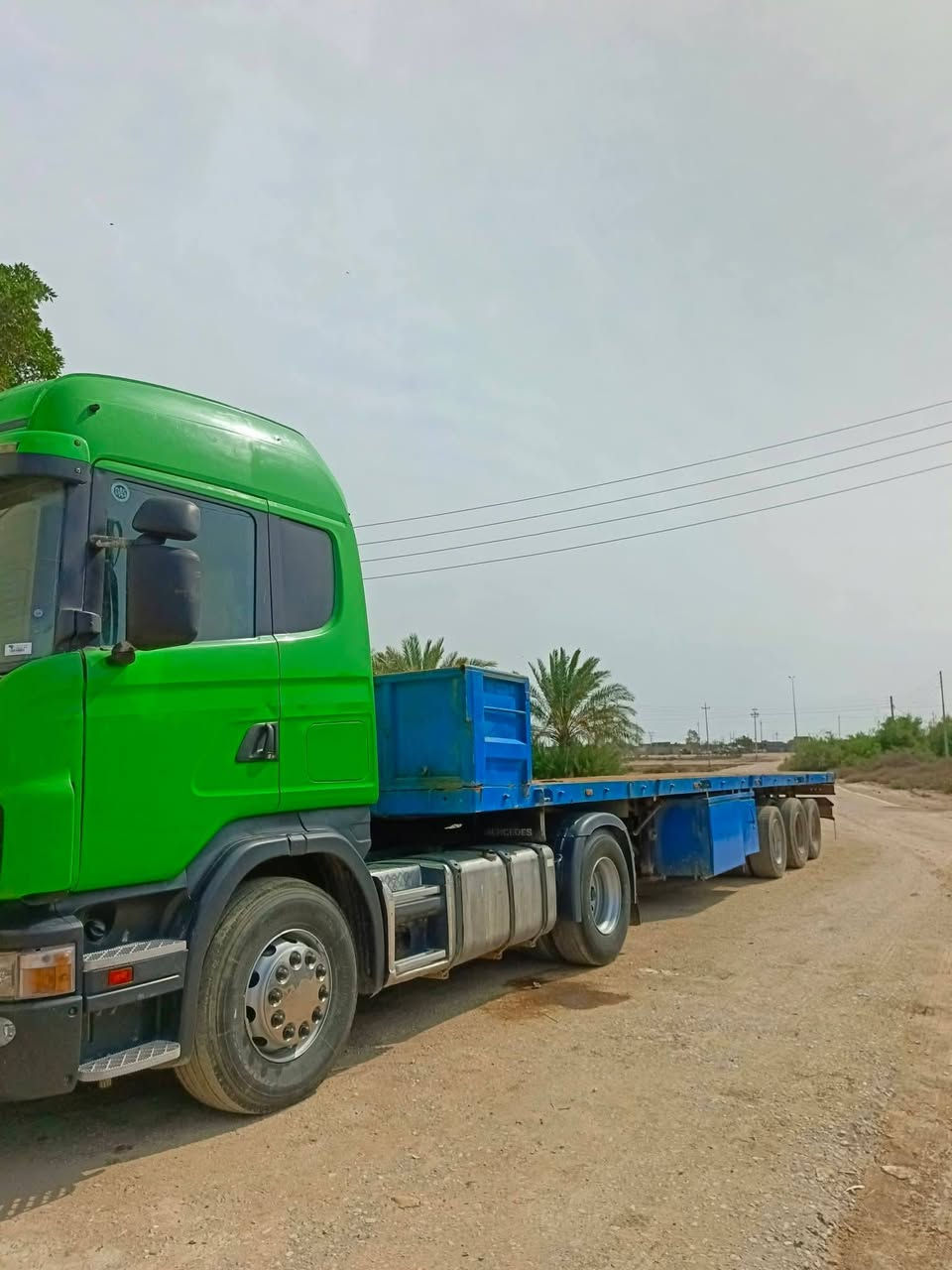 عربانه للبيع السعر 37 وبيه مجال لعنوان البصرة قضاء الدير   رقم الهاتف ***********
