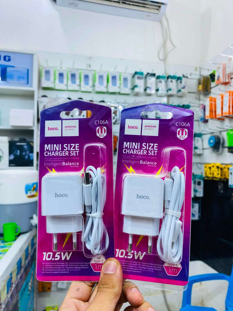 � مكتب الواجد 💜
🔌 شواحن أصلية تدعم الشحن السريع والآمن
🔋 كيبلات أصلية🎧 سماعات طوق أصلية
🎧 هيدفون وكالة🎧 هيدفون آيفون
🎵 إيربود وكالة. يدوم لمدة 30ساعة 

📍 العنوان: سوق الشيوخ – حي العسكري – بداية شارع الترابي
للاستفسار ***********
