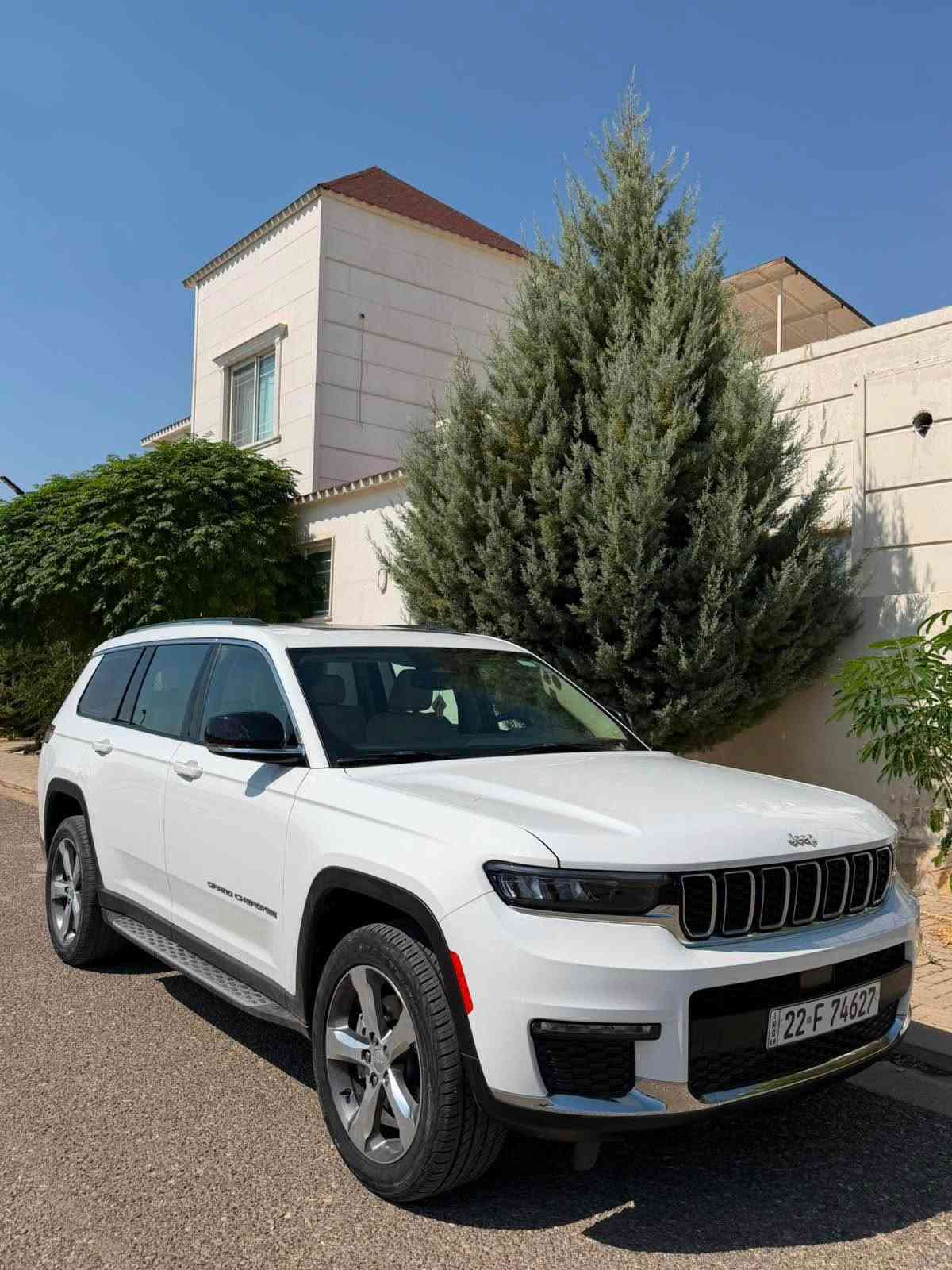 Jeep grand sheroke limited large

جیب لمیتید لارج ٢٠٢٢
شەریکە هارلم
بێ بۆیاغ بێ تەعدیل
٣٨ کم رۆیشتووە
گیر مەکینە بەشەرت
بەس بۆنیتەکەی کەمێک تەزرەی هەیە

واتساب 
***********

جیب لمیتید لارج ٢٠٢٢
شريكة هارلم
بدون صبغ بدون تعديل
٣٨ كم ماشي
شوية عالوب بل بنيت
باقي بشرط

واتساب 
***********
٣٥٠$ بی مجال شقلاوة, أربيل

نص مكتوب في الصور:
- 84 LTE 12:17 إرسال رسالة...