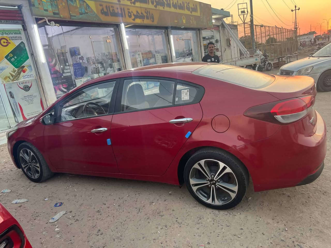 *********** مكلف بالنشر
بيع سريع لغرض البناء 
كيا سيراتو ١٧ كفاله عامه من الصبغ والتبديل 
محرك ١٦٠٠ مكفول 
تبريد ثلج 
مكانها قضاء الشطره 
***********  استاذ حسام الزيدي محتاج بيع سريع
