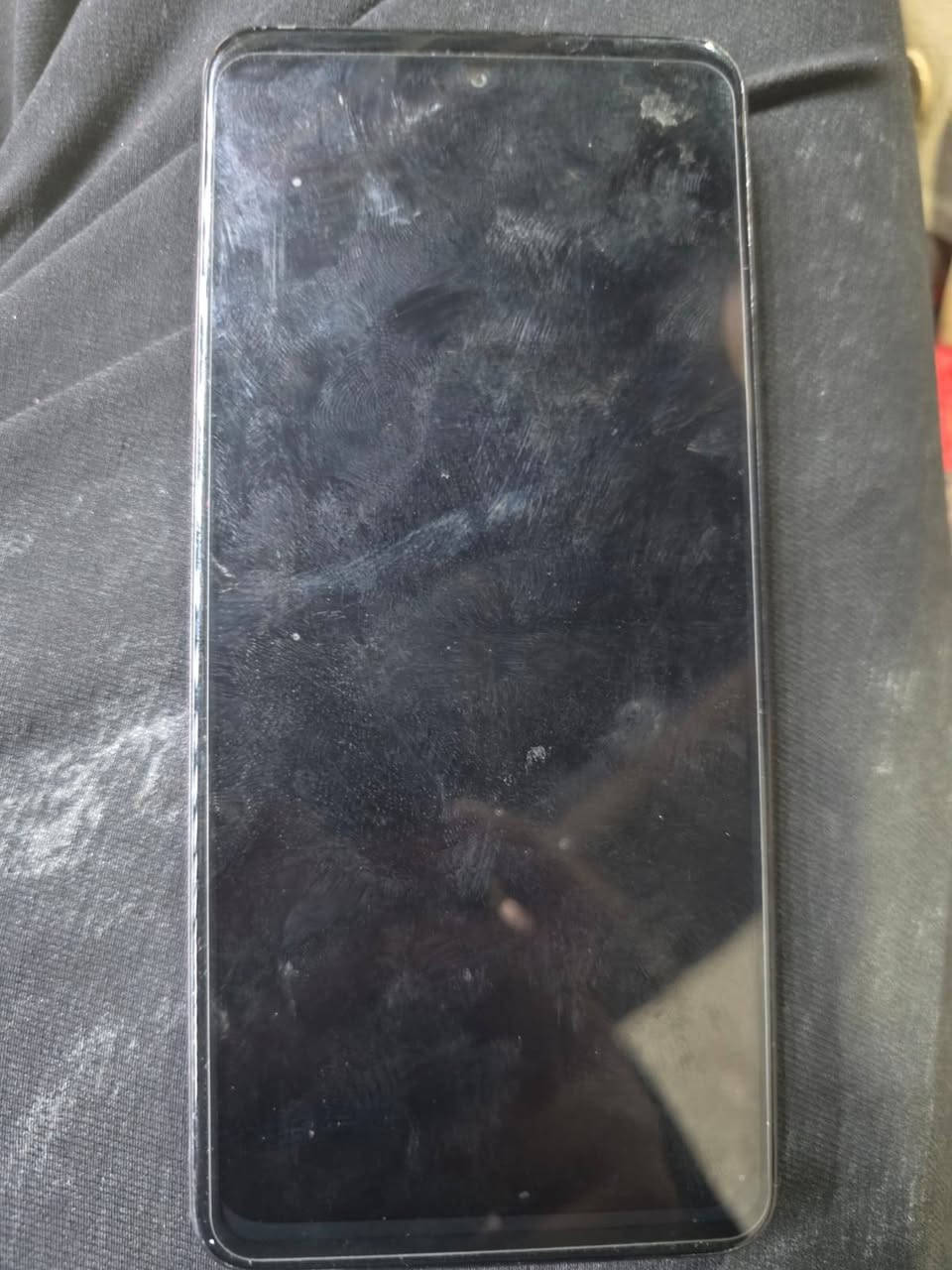 نعم، الآن اتضحت المواصفات من الصور. الجهاز هو OPPO A3x 4G – CPH2641. والصورة توضح أن النسخة الموجودة لديك هي 4GB RAM + 128GB تخزين، مع إضافة 4GB RAM افتراضية من التخزين. �
سلام عليكم )‏‪***********‬‏سعر 170
📱 مواصفات جهازك
الموديل: OPPO A3x CPH2641
الرام: 4GB فعلية + 4GB توسعة افتراضية
التخزين: 128GB، والمتاح عندك بالصورة حوالي 27.7GB مستخدمة من 128GB.
المعالج: Snapdragon 6s 4G Gen 1، ثماني النواة
الشاشة: 6.67 بوصة LCD
الدقة: 1604×720
التحديث: 90Hz
البطارية: 5100mAh
الشحن: 45W SUPERVOOC
الكاميرا الخلفية: 8MP
السيلفي: 5MP
الشبكة: 4G، وليس 5G
النظام: ColorOS، والصورة عندك تظهر ColorOS 15
بصمة: موجودة
USB: Type-C
منفذ سماعة 3.5mm: موجود
يدعم microSD لتوسعة التخزين. �
OPPO
ملاحظة: مواصفات A3x تتوفر عالميًا بتكوينات مختلفة، لكن النسخة الظاهرة في جهازك هي 4/128GB. �
نعم، الآن اتضحت المواصفات من الصور. الجهاز هو OPPO A3x 4G – CPH2641. والصورة توضح أن النسخة الموجودة لديك هي 4GB RAM + 128GB تخزين، مع إضافة 4GB RAM افتراضية من التخزين. �
نعم، الآن اتضحت المواصفات من الصور. الجهاز هو OPPO A3x 4G – CPH2641. والصورة توضح أن النسخة الموجودة لديك هي 4GB RAM + 128GB تخزين، مع إضافة 4GB RAM افتراضية من التخزين. �
