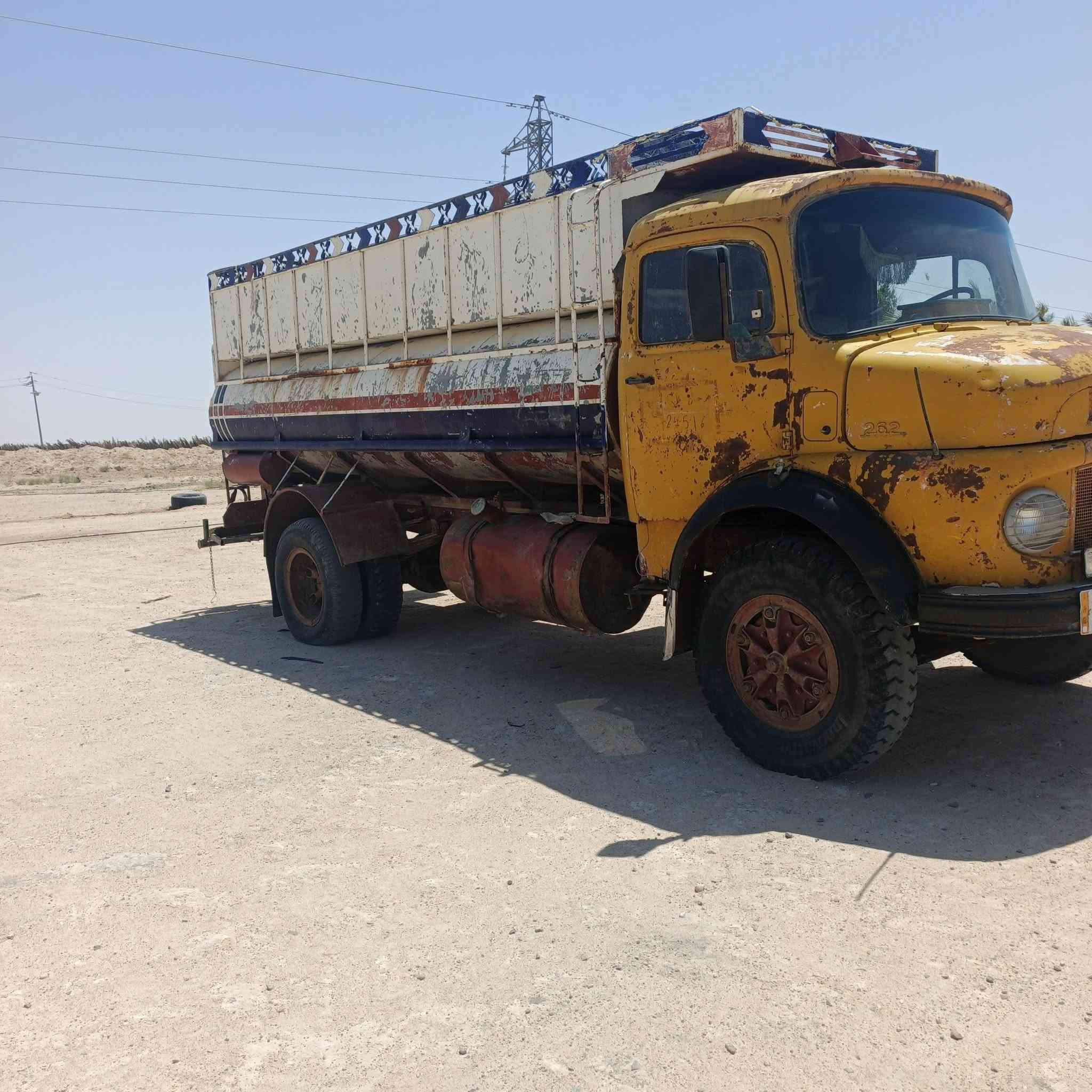 سلام عليكم بردين لبيع موديل 82/ ***********
