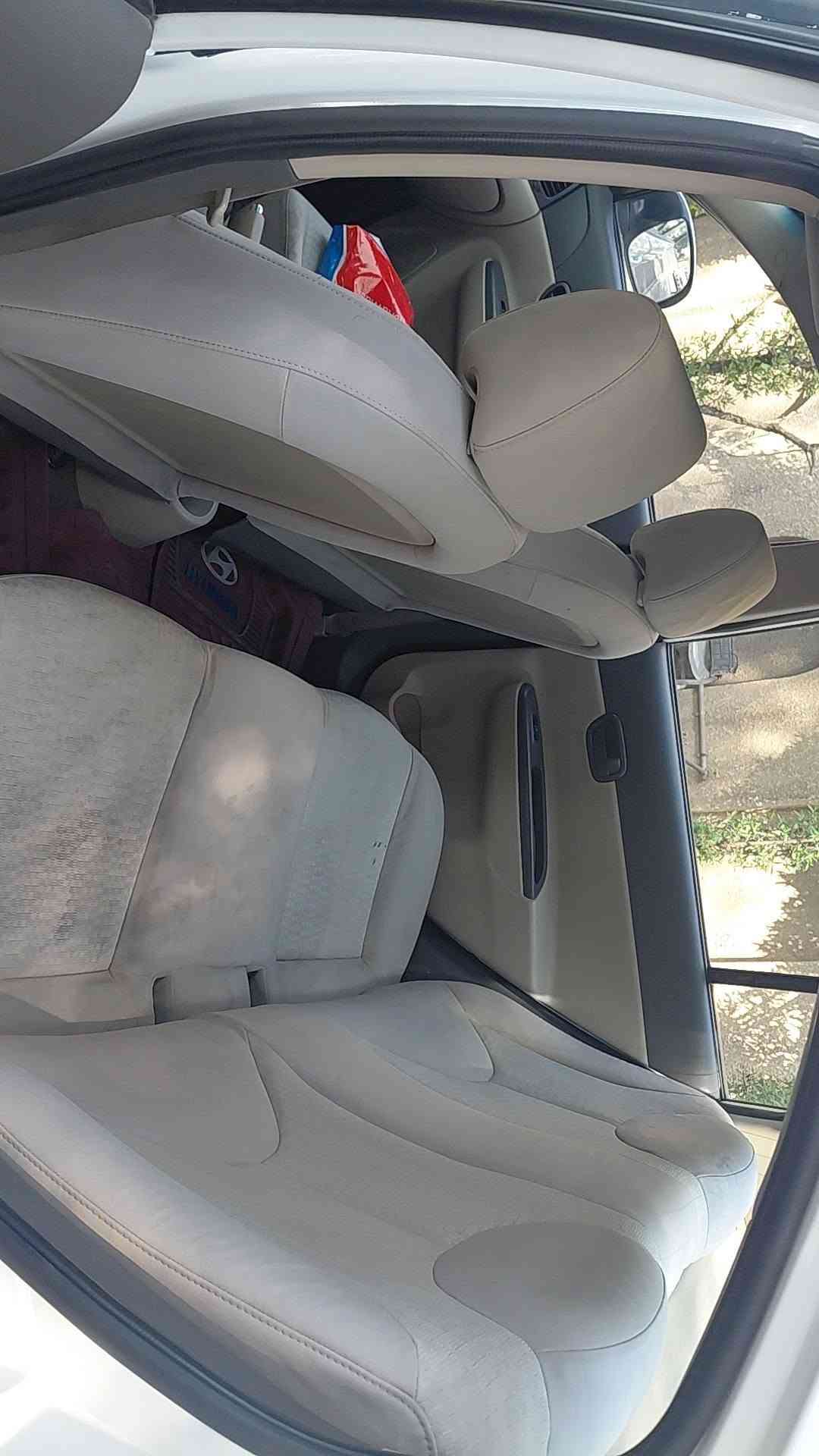 السلام عليكم
اكسنت خليجي   مال شركه

 ماشيه 190

بيه صبغ بسيط بل جاملغ الأيسر 

  مكانات بارد 

 

سنويه جديده  هزه جديده  ..

السياره. بل حقيقه احلى من الصوره

  ..

سعرها 88$

مكان السياره  بغداد الكراده  ..

 لل استفسار ***********
