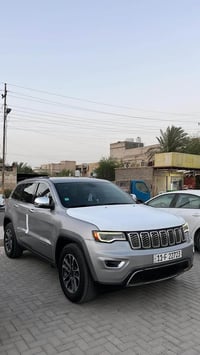 جيب شاروكي موديل 2019 وارد امريكي بيه جاملغ وبنيد تبديل وبيه جاملغ وبا...