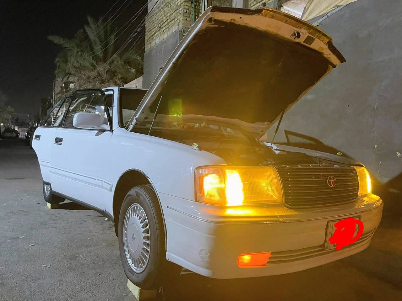 السلام عليكم راس الثور موديل 98 ايسر بلاد كويتي الساير مكينه وكير 3000 حداديه جديده تخم تاير جديد تبريد ثلج حداديه جديده مكفوله من القصه والنقل جثه والعيب الشرعي وكافه الاصوليات سياره جديده باعنا الكلمه جاهزه وباسمي رقم دولي هزه جديده سنويه جديده لغايه 2031 رقم الهاتف *********** السعر 112

