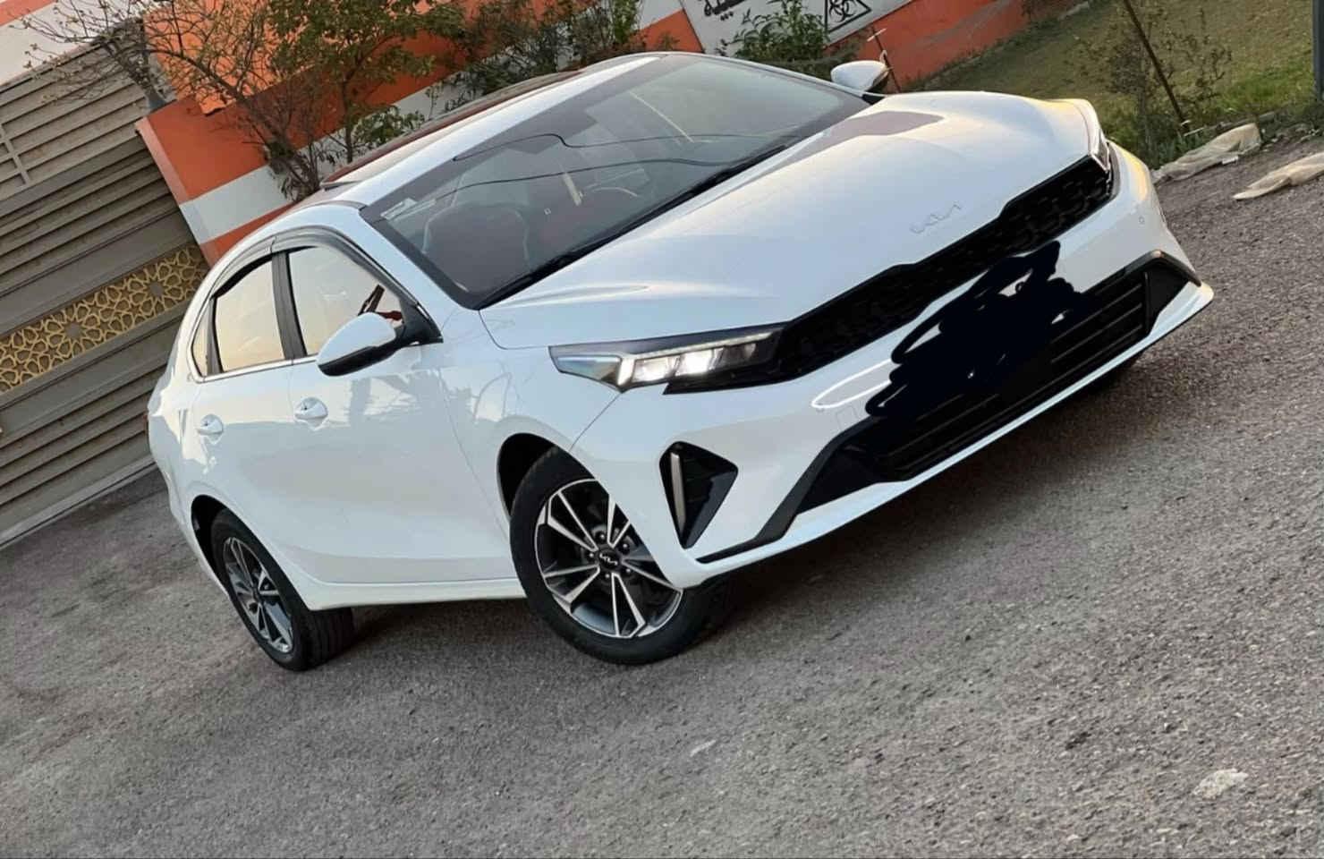 🚘 كيا K3 للبيع
🔹 موديل 2023
🔹 خليجي – كفالة عامة
🔹 رقم قادسية
🔹 اللون: أبيض
🔹 فل أوبشن / فول الفول 🤍

✨ المواصفات:
• كراسي جلد
• تبريد وتدفئة للكراسي
• كراسي كهربائية
• تشغيل عن بعد
• بصمة تشغيل
• حساسات أمامية وخلفية
• رادار أمامي
• إشارة بالمرايات
• تدعم Apple CarPlay
• السيارة بحالة ممتازة

📍 العنوان: الديوانية – الحمزة الشرقي

📞 للاستفسار والتواصل: *********** وتساب
