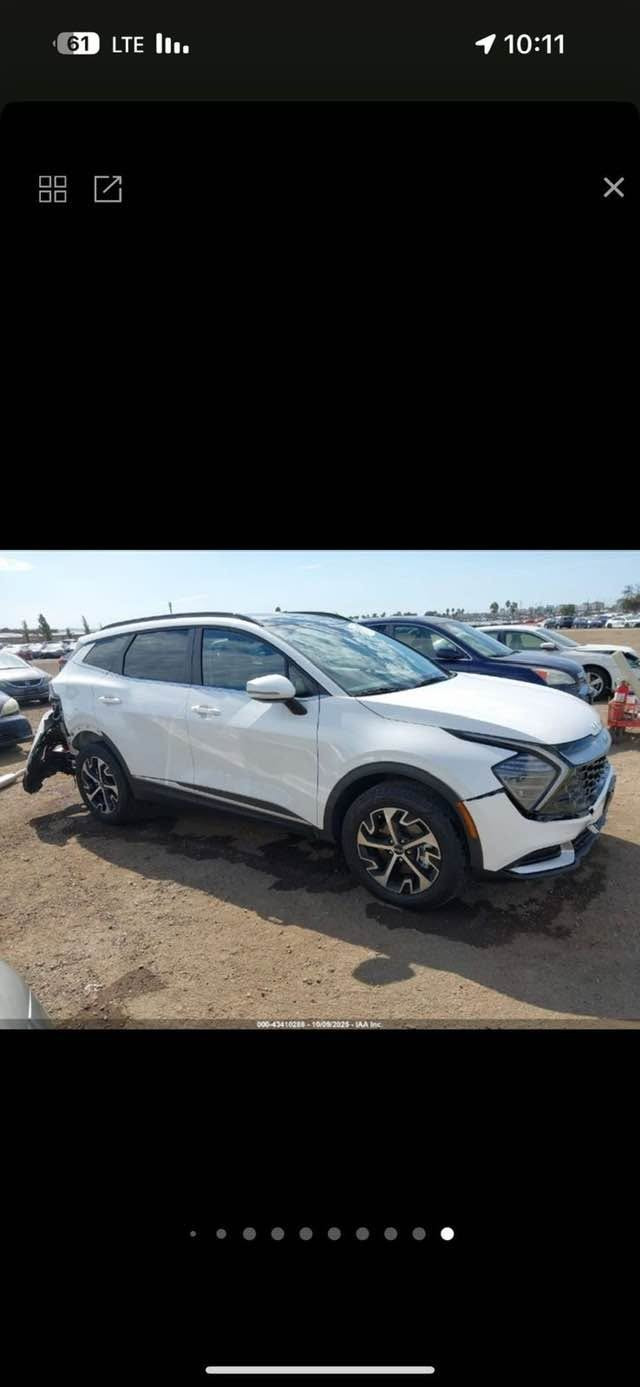 � كيا سبورتاج 2024 Hybrid – EX 🔥

📅 موديل 2024
⚡ هايبرد
💎 فئة EX – فول مواصفات
📍 ماشية فقط 7 آلاف كم

✨ المواصفات:

* محرك 1.6 تيربو هايبرد
* قير أوتوماتيك
* دفع رباعي AWD
* سقف بانوراما
* داخلية جلد
* مقاعد أمامية كهربائية
* تدفئة المقاعد
* تدفئة المقود
* شاشات رقمية
* شاشة وسطية كبيرة
* Apple CarPlay & Android Auto
* كاميرا خلفية
* كاميرات محيطية 360°
* حساسات أمامية وخلفية
* Blind Spot
* مثبت سرعة متكيف
* Lane Keep Assist
* تحذير مغادرة المسار
* تحذير الاصطدام الأمامي
* فرملة طوارئ أوتوماتيكية
* تشغيل بصمة
* دخول ذكي
* Push Start
* شحن لاسلكي
* باب خلفي كهربائي
* إضاءة LED
* جنوط رياضية
* تكييف أوتوماتيك
* أنظمة أمان ومساعدة قيادة متقدمة

🔥 سبورتاج هايبرد EX — فول مواصفات، نظيفة جداً، ماشية 7 آلاف فقط
السعر 220
للاستفسار ***********

نص مكتوب في الصور:
- 61 LTE 10:11 000-43410288 - 10/09/2025 - IAA Inc.
- 61 LTE 10:12 000-43410288 - 10/09/2023 - IAA Inc.
- 61 LTE 10:12 000-43410289 - 10/09/2023 - IAA Inc.
- 61 LTE  10:12
- 000-43410288-10/09/2025 - IAA Inc.
- 61 LTE 10:11 000-43410288-10/09/2025-IAA Inc.