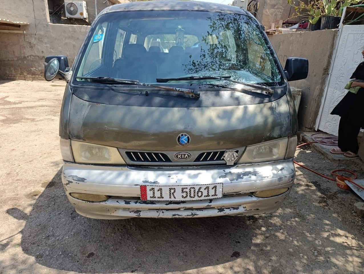 السلام عليكم سياره بريجو موديل 2000 رقم بغداد انكليزي سنوية جديده جاهزه مكان سياره كوت الاتصال على ***********
