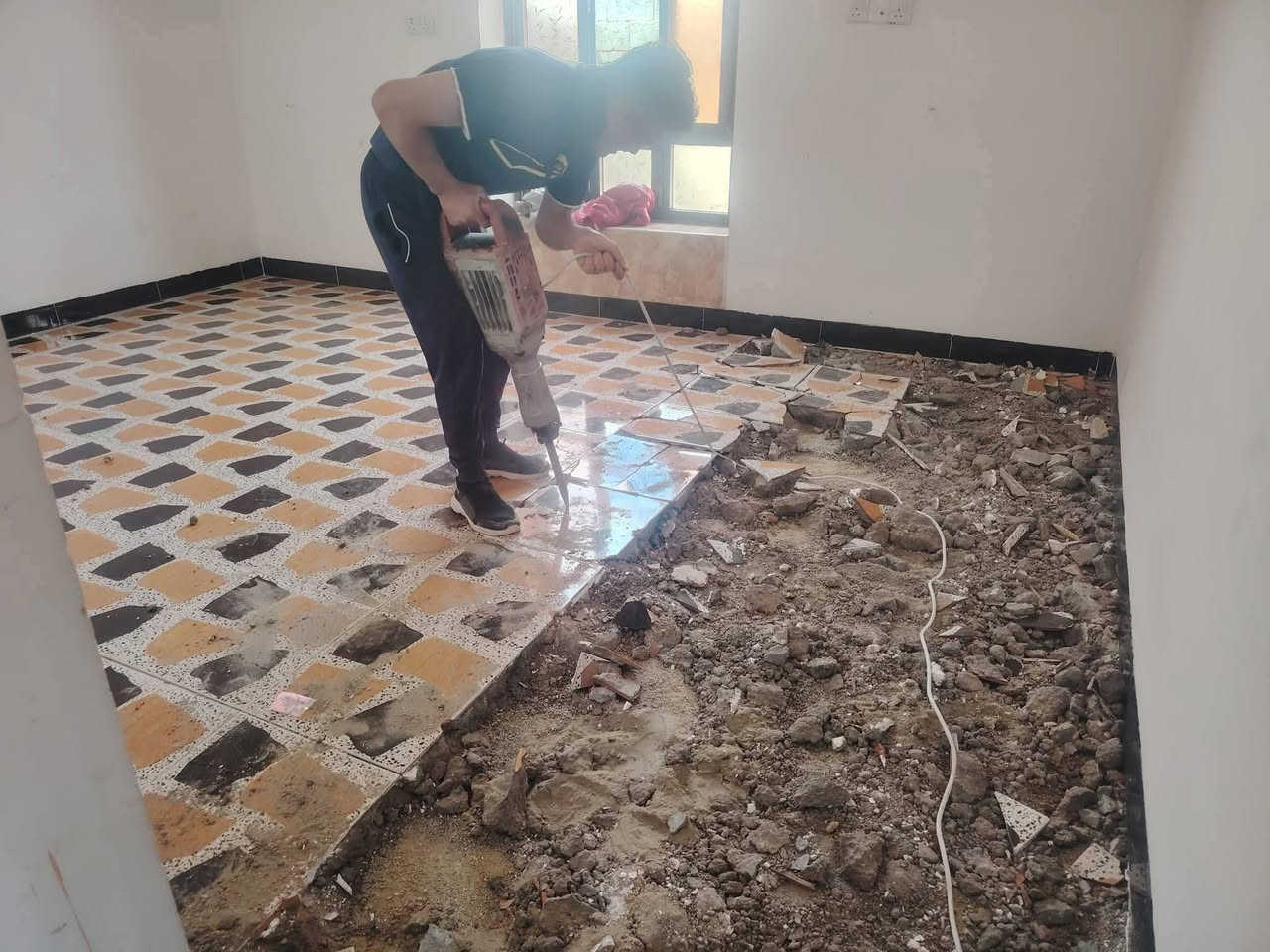 *********** 📞سلام عليكم  /  يوجد كادر عمل جاهز /  تصعيد مواد /  تنضيف بيوت /  تفليش /  تكشيط /  دفن نهري /  شقلنه ليل ونهار /  ومعداتنه جاهزه  ومالك دخل بكلشي تأخذ شقل جاهز مني سلمني شقل وتأخذ شقل جاهز / ماعليك بس تصال على رقم /// ***********  وسياره تجيك للبيت // وموجود واتساب
