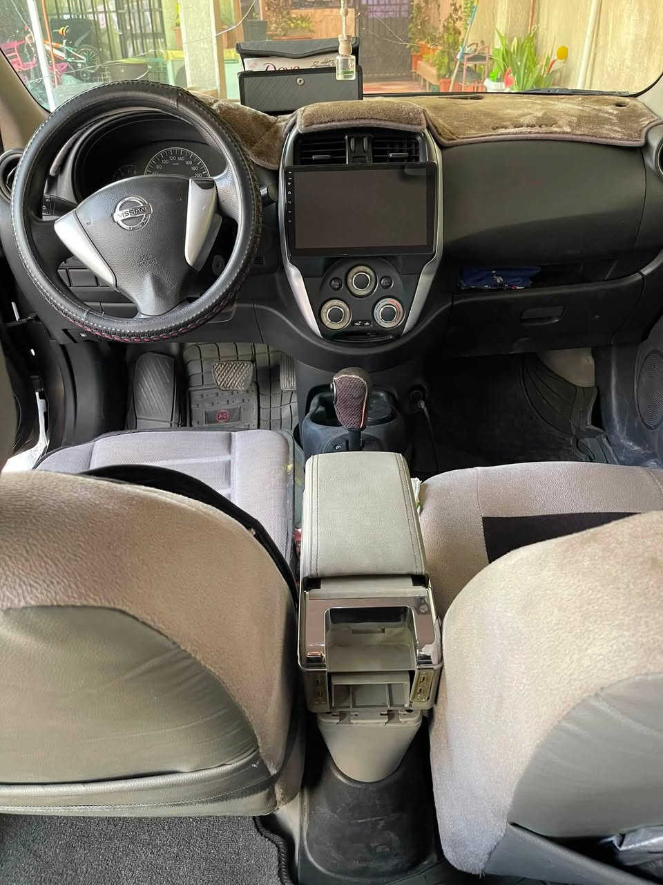 نيسان سني هندي موديل 2020 بيها طخات بسيطه تحويل ثاني يوم العنوان بغداد البنوك رقم التلفون ***********  السعر  95 وبيها مجال
