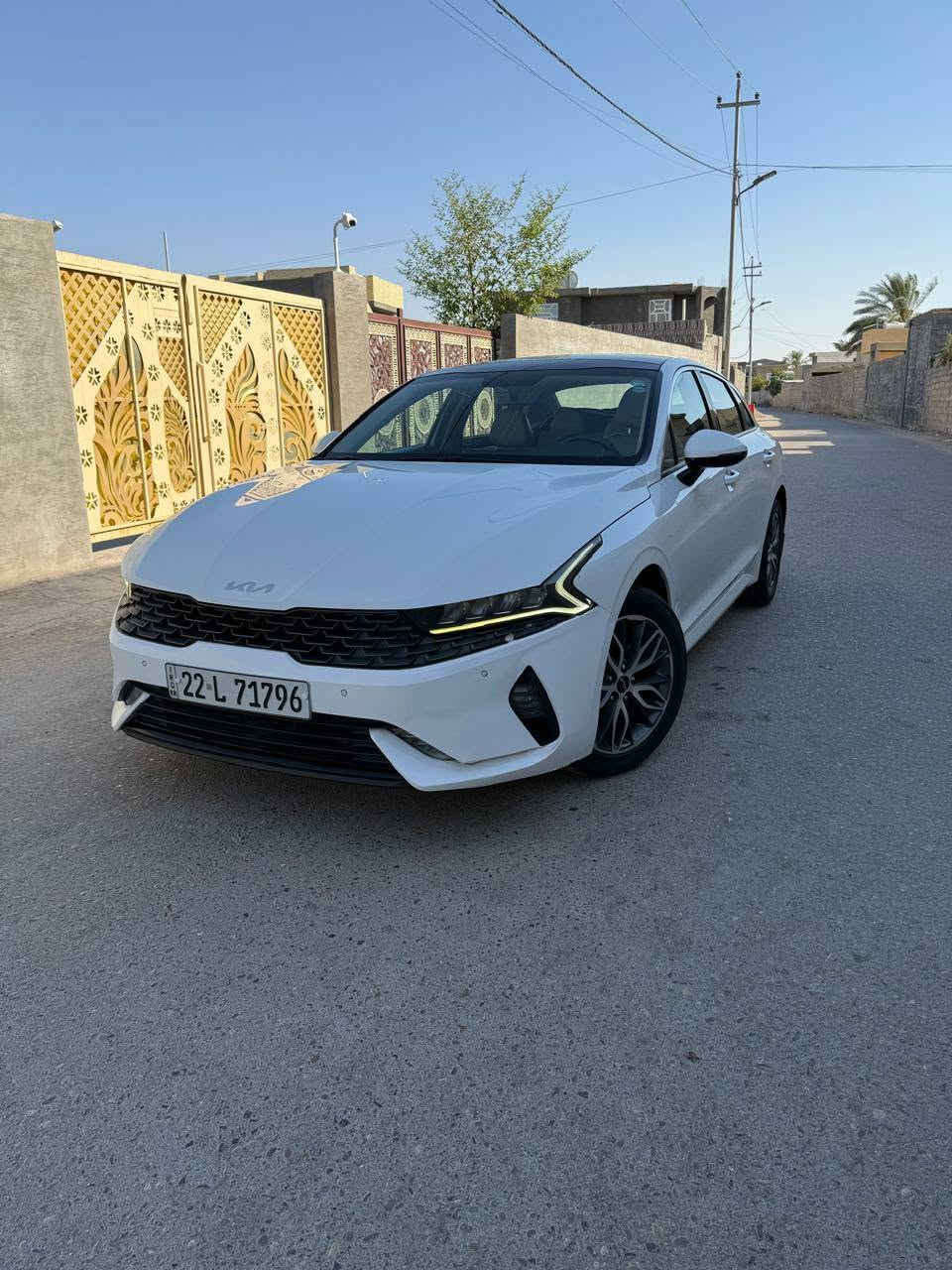 كيا k5 موديل ٢٣ خليجي محرك ٢٠٠٠ دوش بانوراما فول مواصفات ماشيه ٩٦ الف سونارها مرفق مع الصور السياره جديده وشرط الفحص تحويل مباشر السعر ١٧٨ وبيها مجال حك الجيه مكاني الفلوجه النساف للتواصل على الهاتف ***********

