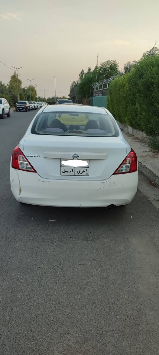 نیسان لاکشمیبای 2014
بەس بۆ فرۆشتنە 
سەیارەکە بێ سبوغ و بێ پارجە گۆرینە
دووبست ساردی هەیە لە جاملغی پشتەوەی لای سایەقی
دەرگای پشتەوەی سەکن دوو قۆپی بجوکی هەی 
سەیارەکە گێر و مکینە و تەبرید وو کارەباییاتی بەشەرتە
121 هەزاری حەقیقی رۆیشتووە بەشەرتی 100 فیتەر
شوێن هەولێر 
سعر 85 $ مجال 
***********
عربی 
نيسان لاشميباي 2014
للبيع فقط

السيارة بدون صبغ وبدون تبديل قطع.
يوجد دبل بارد في الجام شغلة الخلفي من جهة السائق.
باب الخلفي للسكن بيه ضربتين صغيرات.
السيارة، گير ومكينة وتبريد وكهربائيات، كلها على الشرط.
ماشية 121 ألف حقيقي، وعلى شرط 100 فتير.

المكان: أربيل
السعر: 85$ قابل للتفاوض
للاتصال: *********** أربيل, العراق
