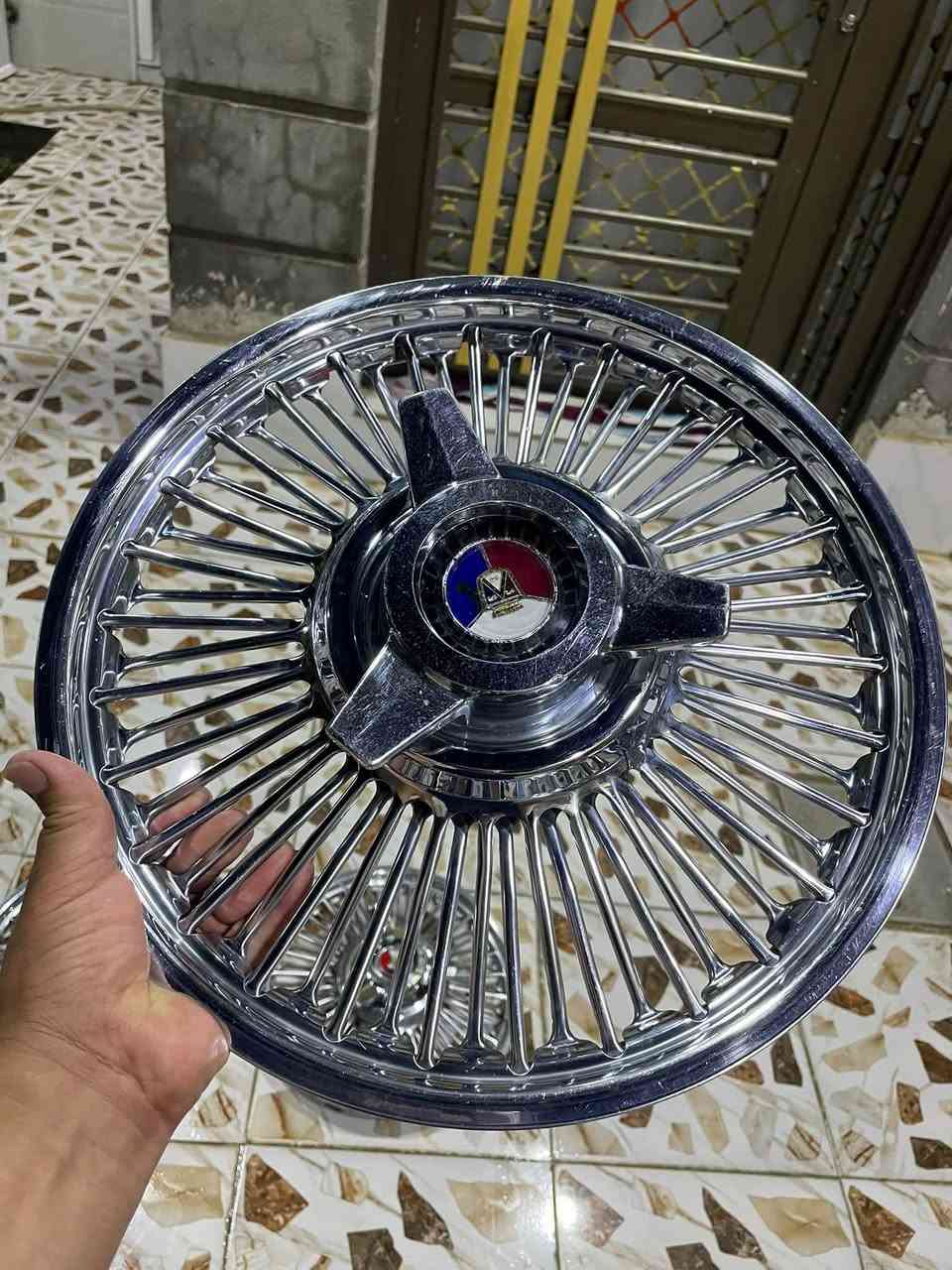 السلام عليكم للبيع كبات كلكسي حجم14
السعر 350 وبيهن مجال

وسوبايه مصطفى كبه انتاج 26 جديده قطره زنجار مابيه 

السعر 200

‭***********‬
