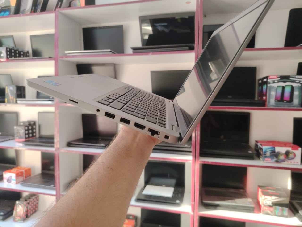 Dell Latitude 5420 • i5 الجيل 11 • ٨ جيجا رام