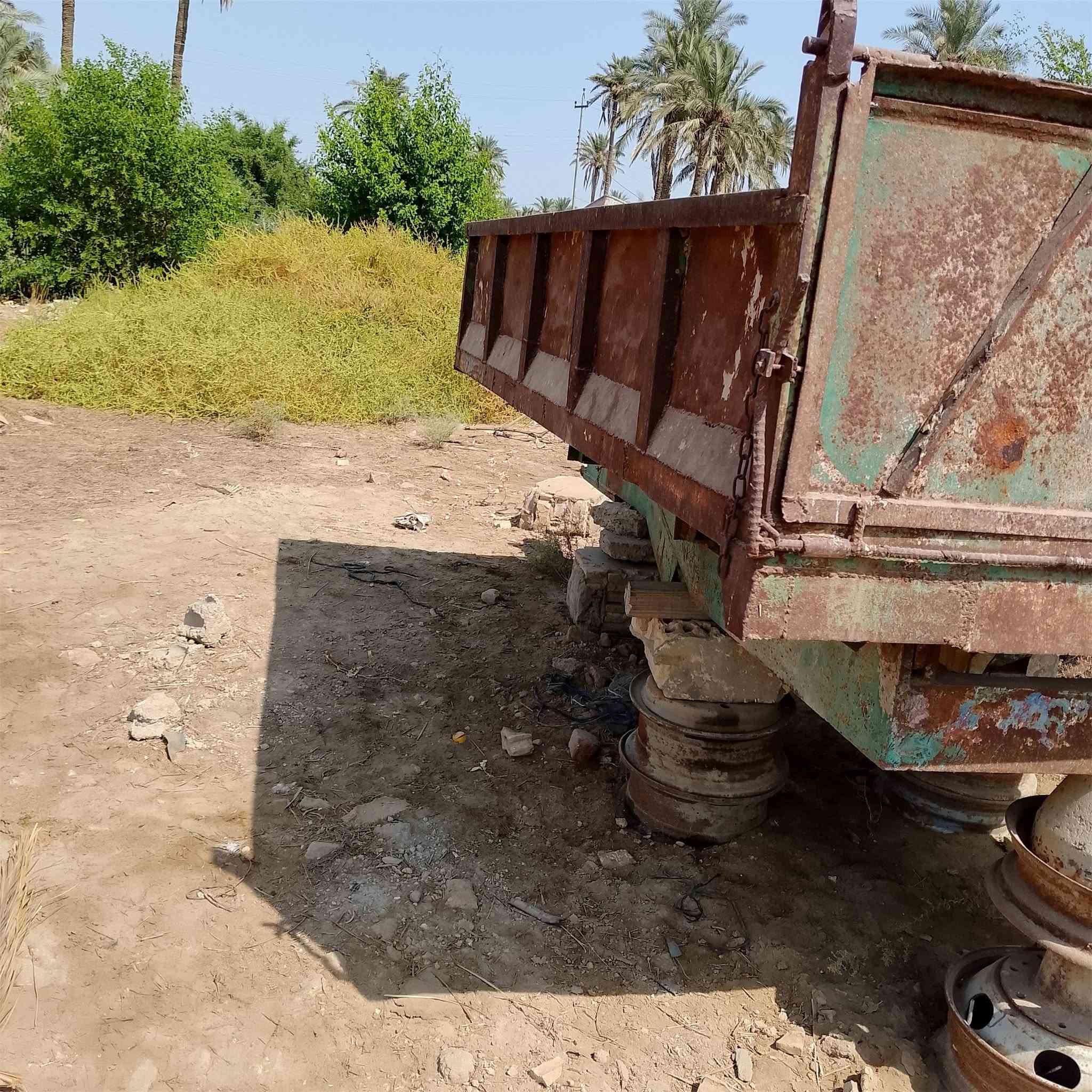 عربانه حدادي للبيع ناقصه دنكير وبستم جاهزه عوزه بس صبغ دبل شاصي العنوان نجف مشخاب ***********
