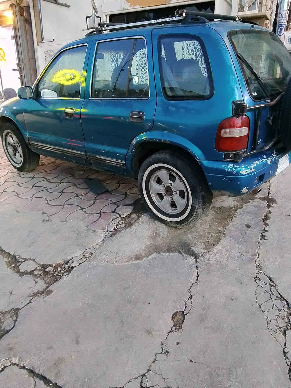 السلام عليكم  للبيع فقط  سبورتج موديل 94 جاهزة من كلشي كهربأيات كلها شغاله ما عدا التبريد كير عادي  مكينة وكير خير من الله تخم تاير نضيف  صدر امامي خلفي جاهز السنويه لل٢٨ تحويل ثاني يوم  السعر 29$ وبي مجال الموقع بغداد الشعب غير متواجد على النت اتصال فقط  ***********
