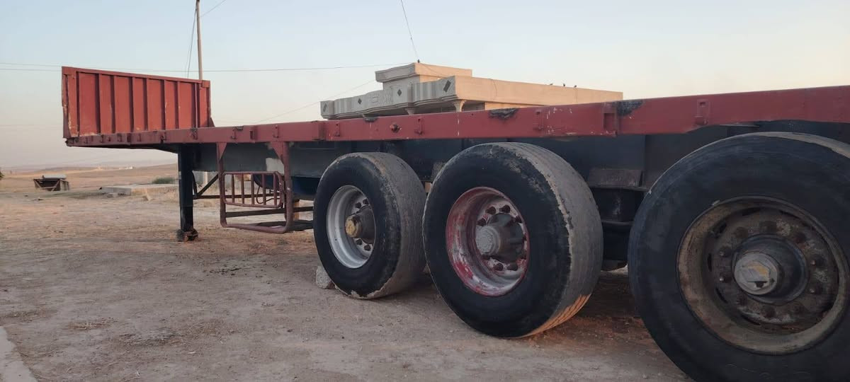 اتالسلام عليكم عربانة للبيع السعر 25ورقة وبيه مجال دنكير مربع مطبخ ثلاجة جاهزات سلة سبير طول12.5وربع رقم الهاتف ***********بي وتساب
