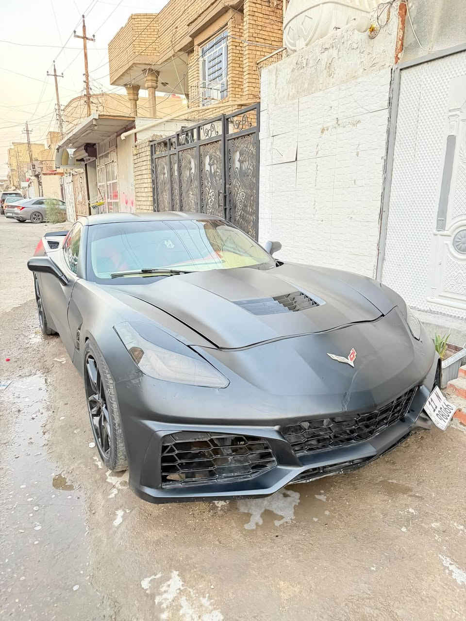 السلام عليكم 

كورفت c7 ستنغري للبيع او المراوس السعر 220$ وبيها مجال 

تفاصيل السيارة اغلب قطعها صبغ و السيارة محدث دعامية zr1 

السيارة وارد امريكي حادثها بس دعامية بامريكا 

ماشية 39 الف ميل 

السيارة مغلفة اسود طافي و بي ضمان 

السيارة بيها نواقص بسيطة لان تاركها ما اطلع بيها 

بيع او مراوس حسب القناعة 

العنوان بغداد حي اور 

الرقم : ***********
