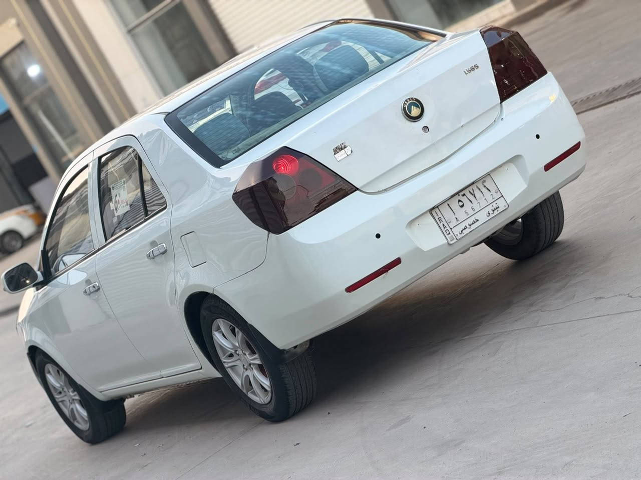 السعر 34$$  السعر منااااسب    ***********
جيلي ام كي موديل 2012 مكينه كير شرط تبريد شغال صبغ قطعتين جاملغ خلفي وصندوق طخم أمامي خلفي جديد طخم تايرات جديد سياره جاهزه رقم نينوى الماني مشروع وطني شرط التحويل كوبون بيها
