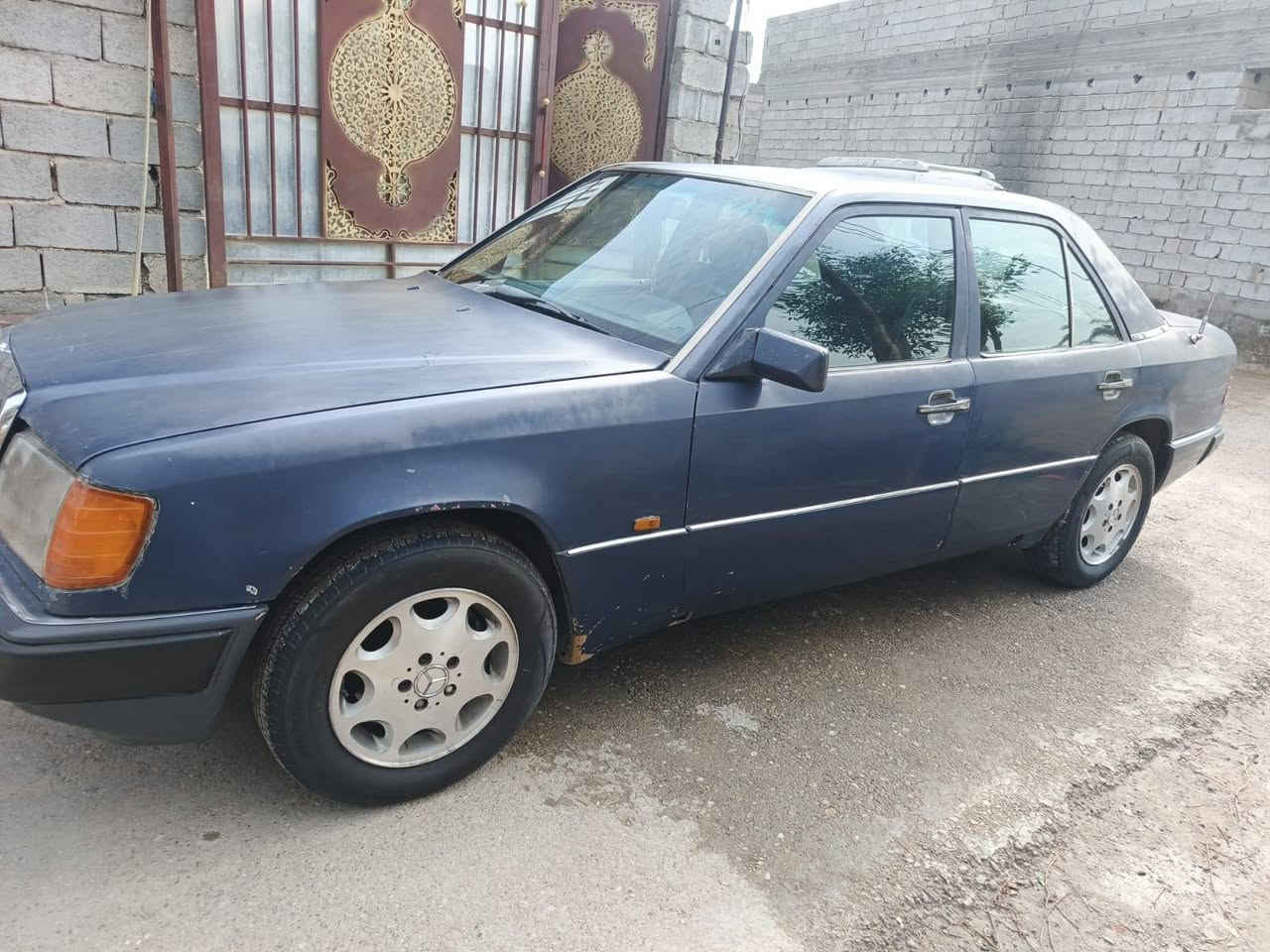مرسيدس 300 • ١٩٩٠ • باسمي