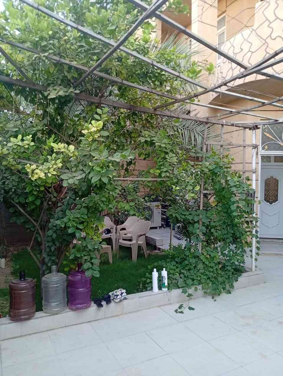 بيت للبيع في ديالى بهرز خلف الجامع الكبير جامع مله روزي مساحه 255م حديث كامل مكمل للاستفسار الاتصال على ***********
