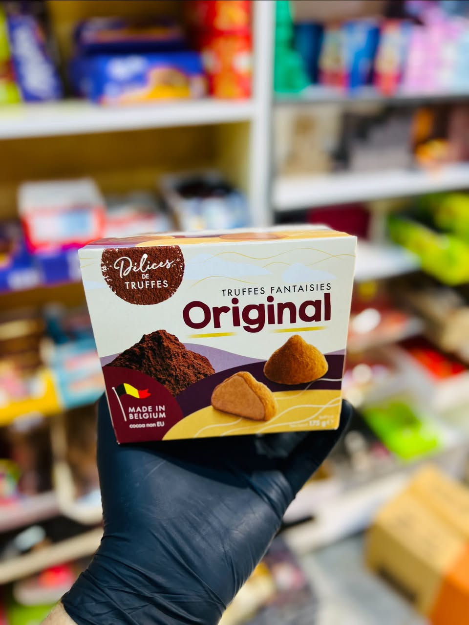 #حلويات_ومعجنات_السرمد 🥇🥇

الفخامة البلجيكية تكتمل مع كل قطعة! 🍫✨

عشاق الشوكولاتة الأصلية، جربتم ترافل Lemaitre و Délices de Truffes؟
طعم يذوب بالفم وياخذك لعالم ثاني من اللذة! 🇧🇪😋
متوفرة الآن بأرقى النكهات العالمية:
 🧂 Salted Caramel: المزيج المبتكر بين حلاوة الكراميل ولمسة الملح المقرمشة.
 ☕ Cappuccino: عشاق القهوة، هذه الكُريات مصنوعة خصيصاً لمزاجكم العالي!
 🍫 Original Truffes: الطعم البلجيكي الأصلي الغني بالكاكاو الفاخر.

متوفر توصيل 🚚 

العنوان/
الانبار-عنه

الفرع الاول/شارع الحضرة مجاور مطعم صلاح الدين 

الفرع الثاني /قرب السوك الثاني مقابل مدرسة ابن الجبير

الفرع الثالث/حديثة-سوق حي عسكري مقابيل صيدليه  لؤلؤة حديثة

————————————————————

او يمكنكم الاتصال 👇

‏‭***********‬
***********

