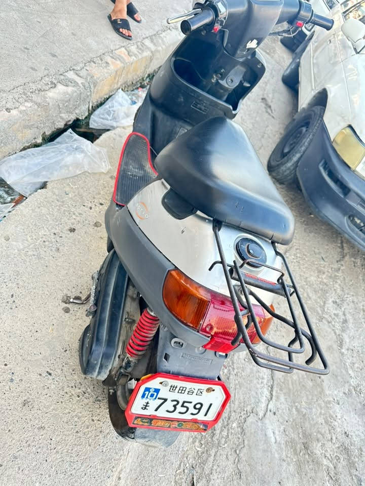 ماطور بوتين نضيف حيل بس قبغ الهندر مفتوح
كلو شغال ما ناقصو اي شي   400 الف  

مكان حي النور  

رقم الهاتف. ***********
