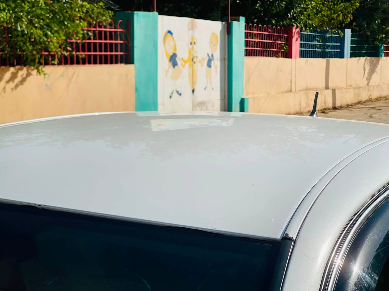 سڵاوی خوا لە هەموولایەک
توێتا کراون شاهـینە بۆ فرۆشتن «٢٠٠٥»١٨٢
بڕاوەیە
٣ دووگمە
بێ بۆیاخ
بێ دوکەڵ
بێ دەعمو لێدراو 
مەسرەف کراوە سەیارەی ماڵانە
کۆدی هەیە بارکۆدی وەرنەگرتوە
٦٠هەزاری هەقیقی ڕۆیشتوە
سعری ٥٣ گەڵاو کەمێک مەجال
شوێن:هەڵەبجەی تازە
***********
